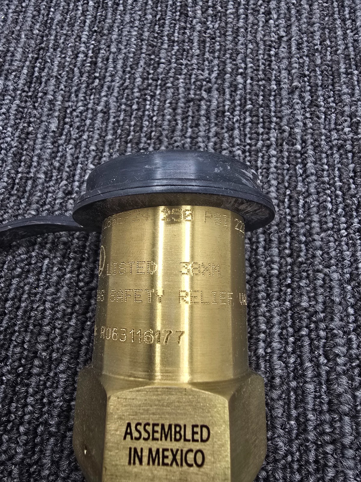H185-250: Valve-External Relief 3/4″ Mpt 250 Psi