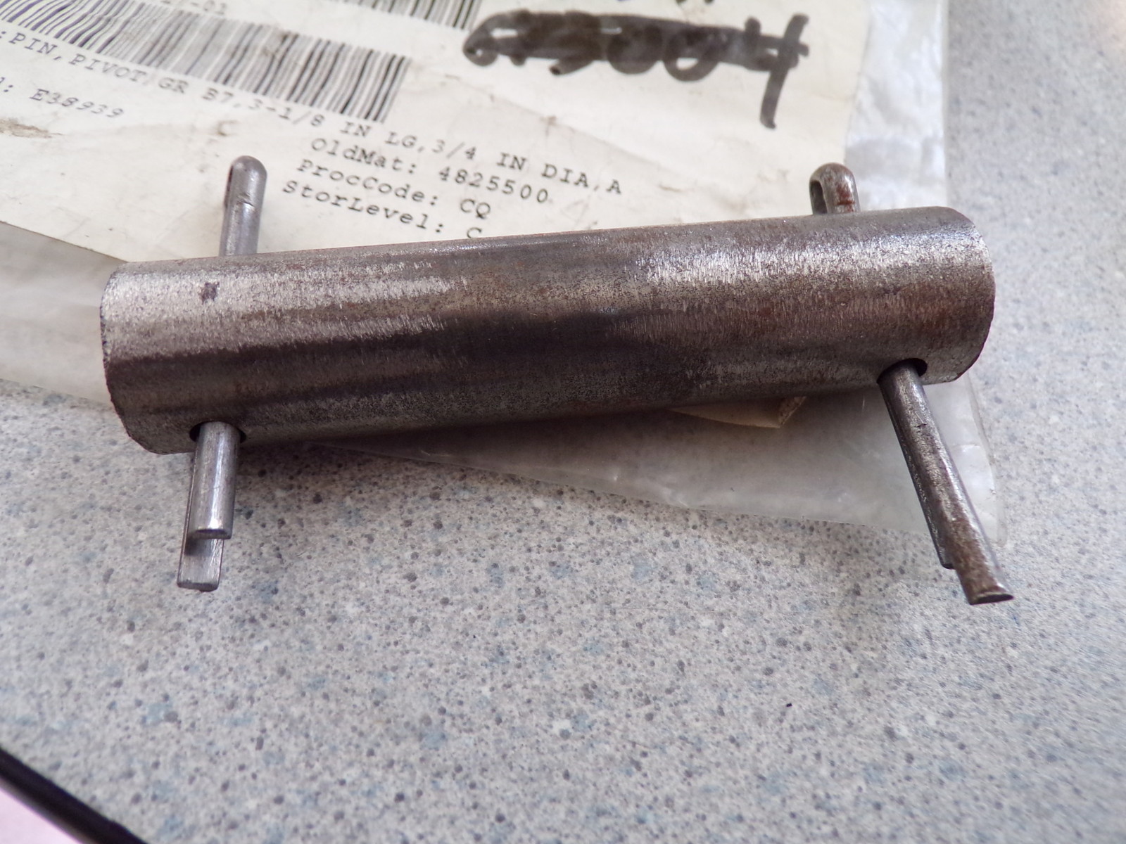 Pin Pivot GRB7 3-1/8 in lg 3/4 dia A *FREE SHIPPING*