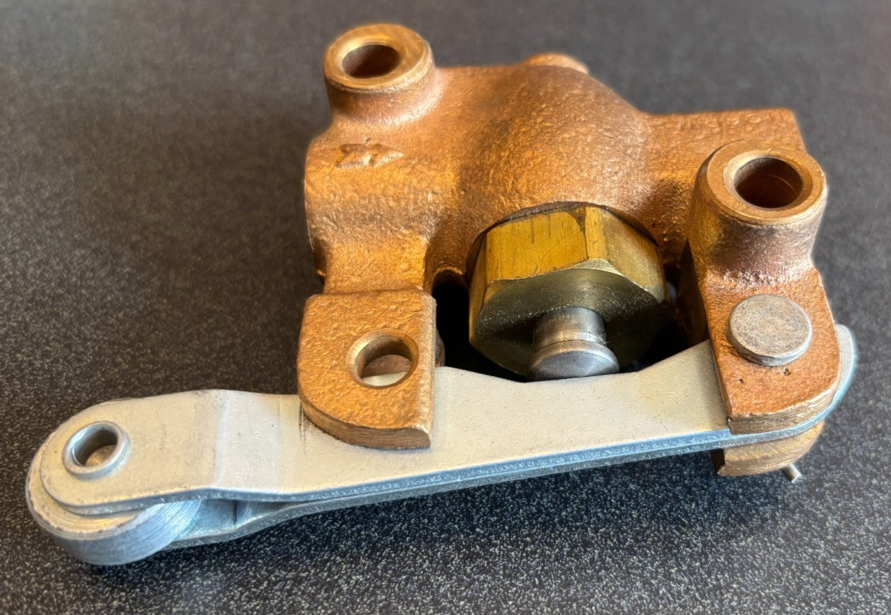 NEW OPEN BOX SCHRADER BELLOWS 09264-0199 ROLLER LEVER CONTROL 2 WAY VALVE