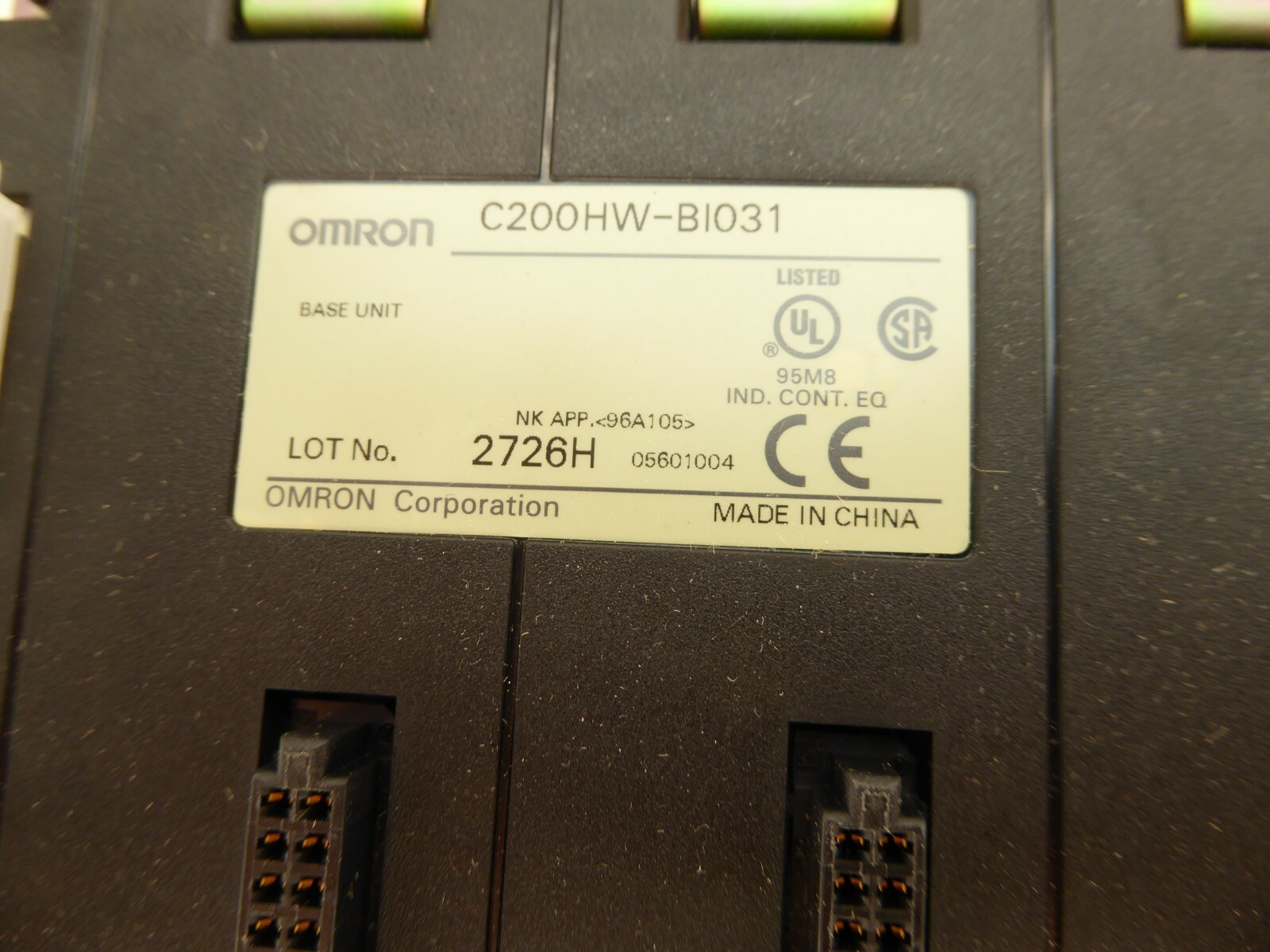 OMRON C200HW-B1031 4 Slot PLC Base NEW IN BOX