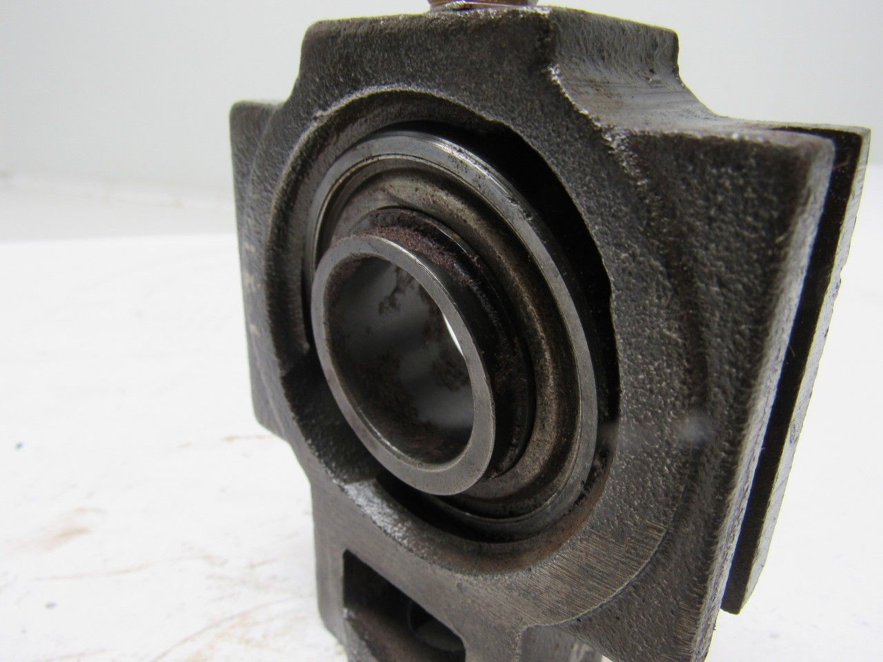 Link Belt T3-U2E20H Impervron Eccentric Take Up Roller Bearing 1-1/4″ Bore