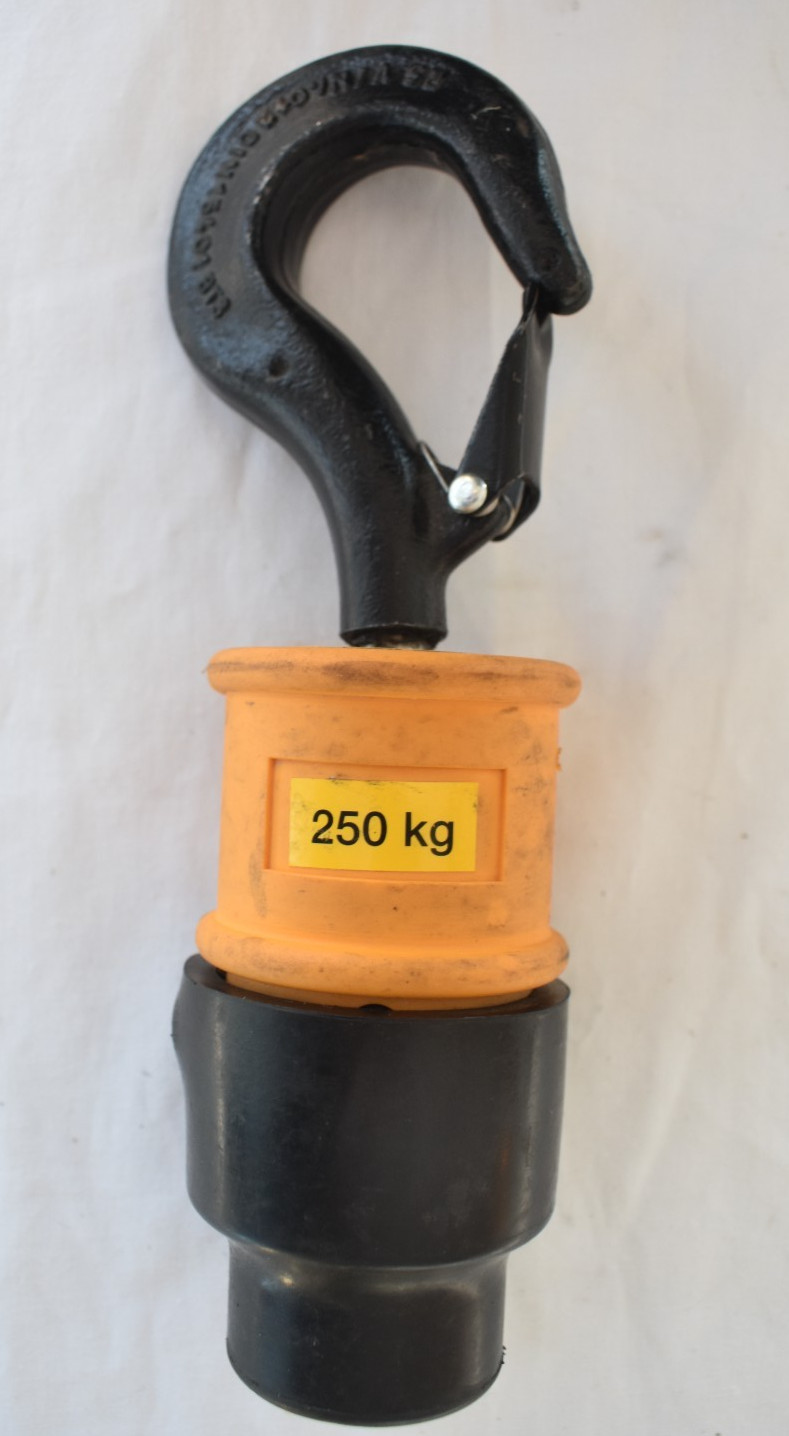 250kg, 550lb Bottom Hook Assembly for Hoist for 1/8″ Chain DIN 15401 Black