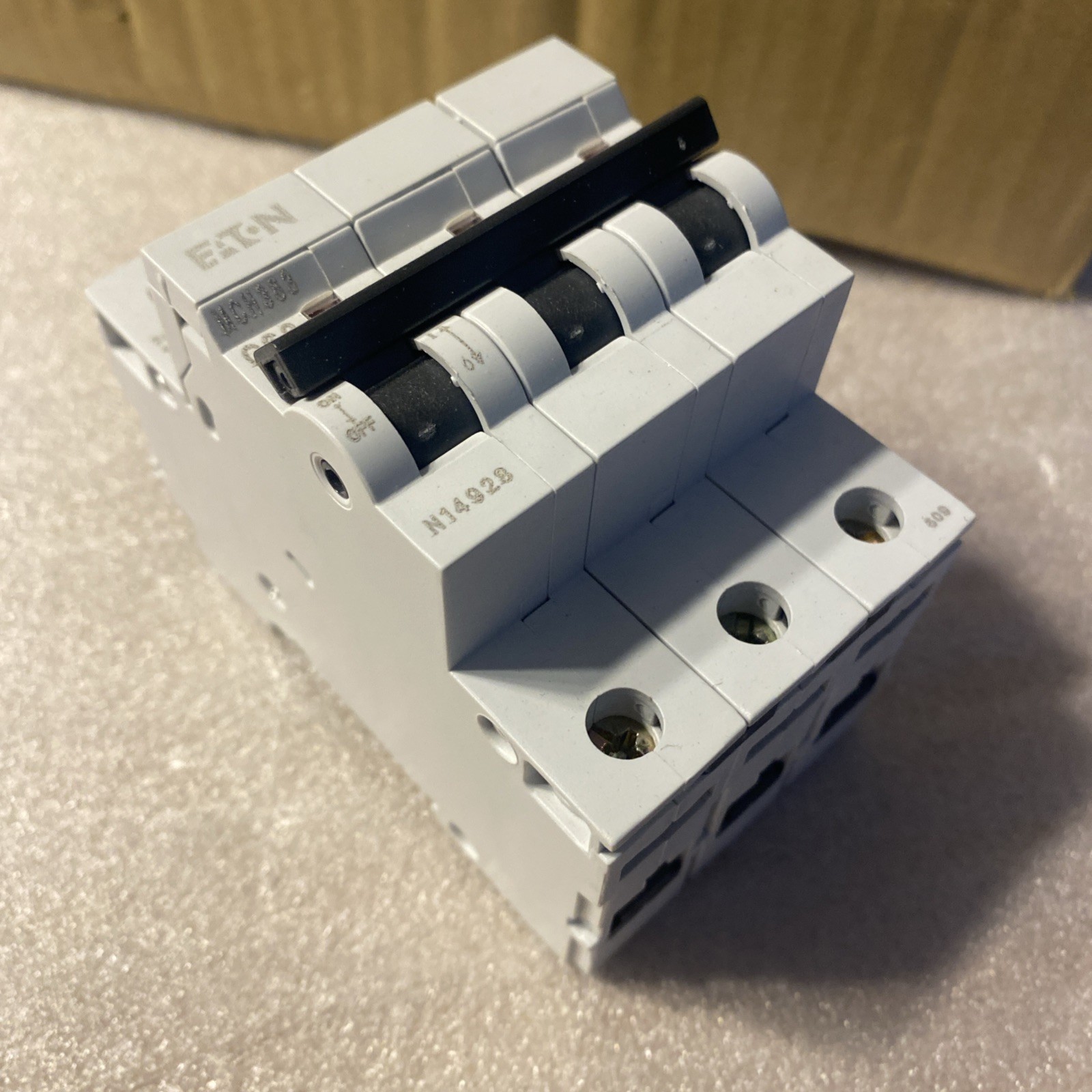 Eaton C63/3 Miniature Circuit Breaker 63A Amp 15kA 3Pole 278879 New