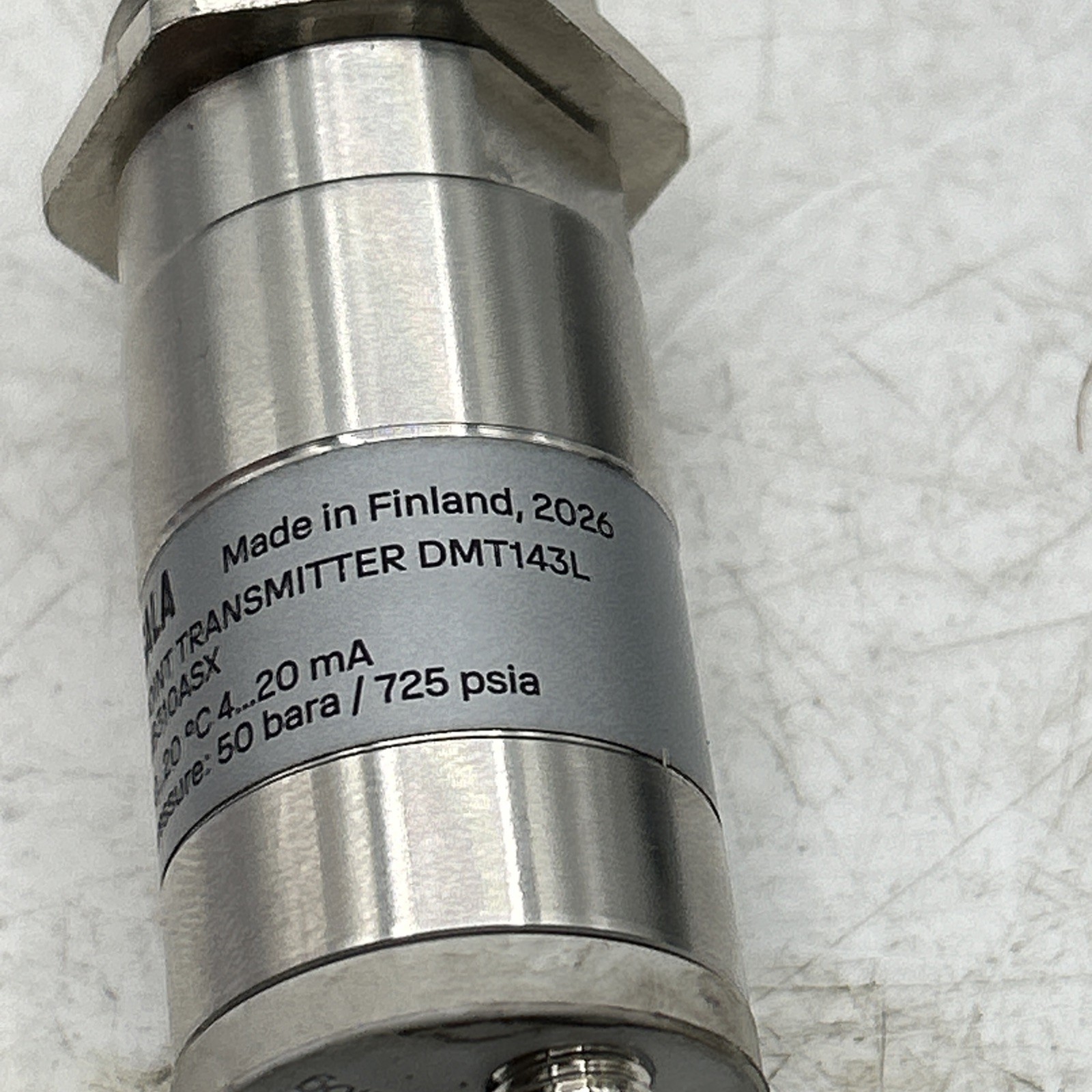 VAISALA D DMT143L L1C1A1B310ASX Dewpoint Transmitter IN BOX WITH PAPERWORK