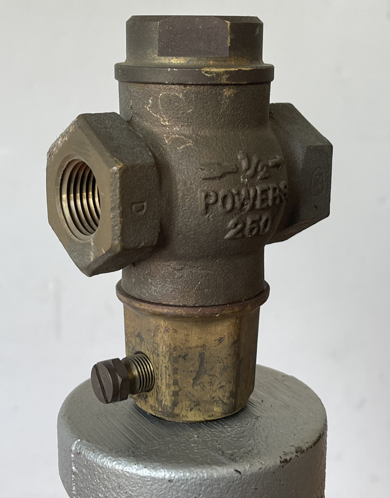NEW OLD STOCK- Powers Flowrite Valve 591-7977 1U12 1/2” Spring- 10 + Warranty!