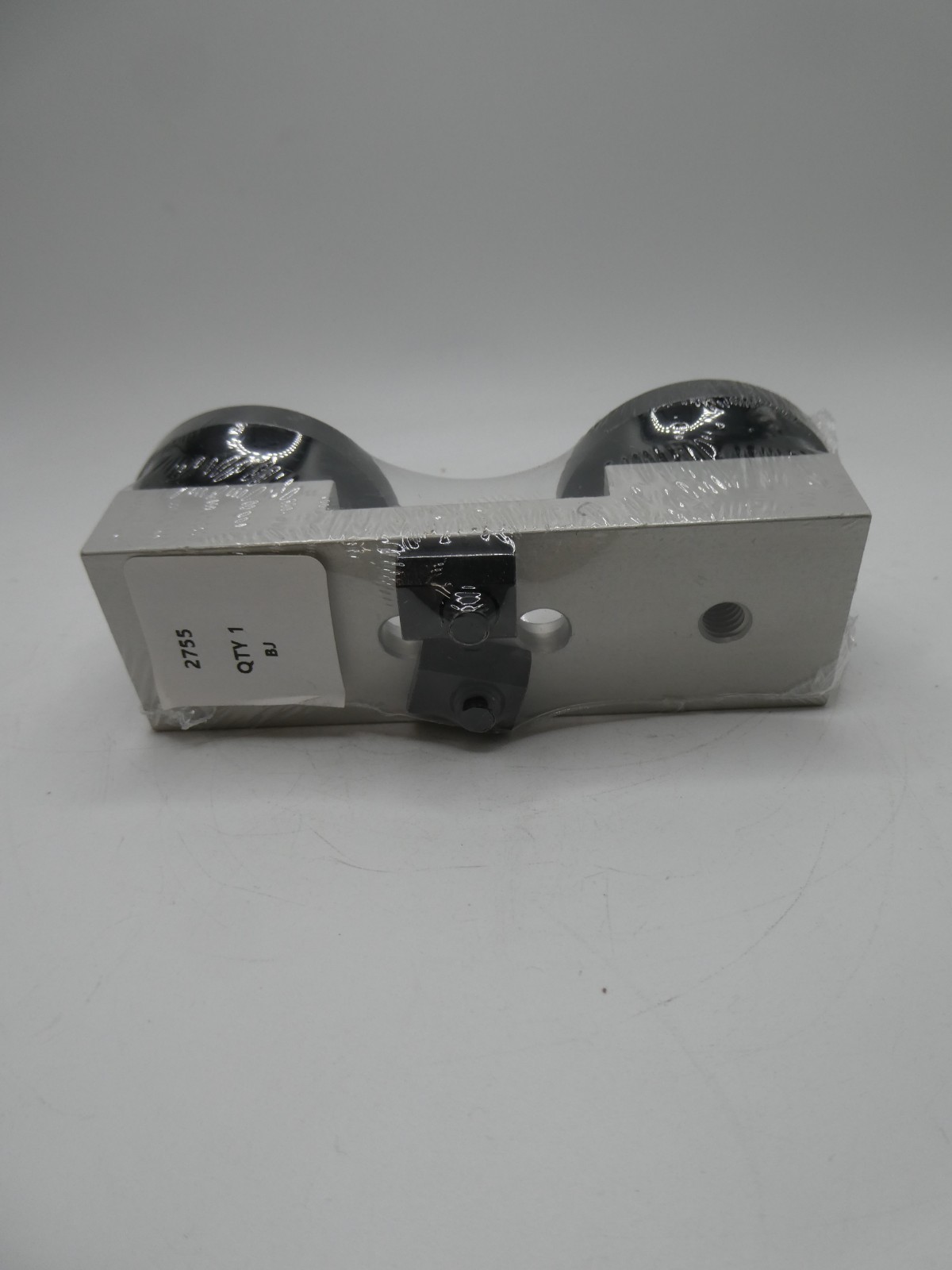 80/20 Part No: 2755 Dual Roller Wheel Bracket Assembly