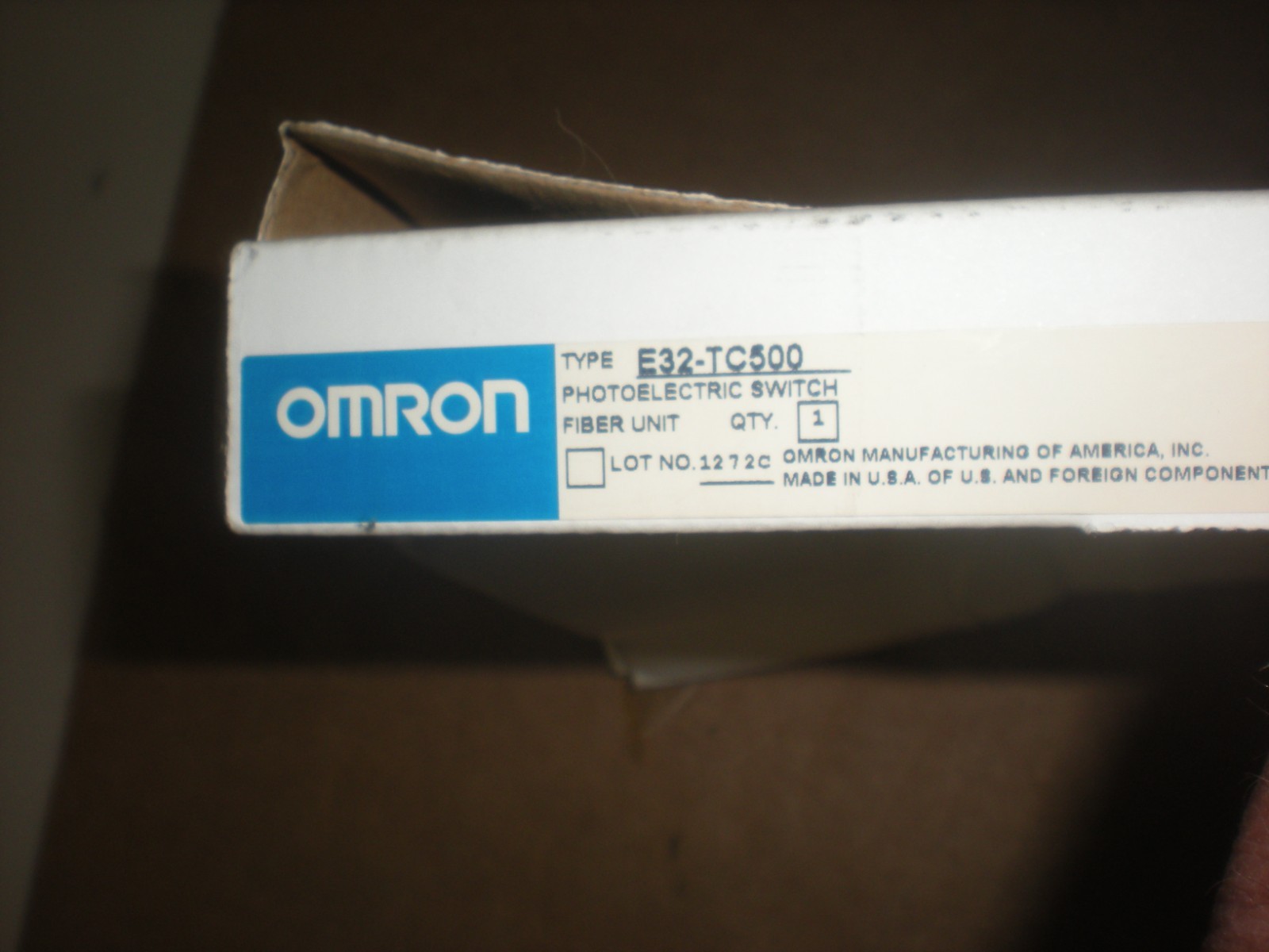 Omron E32-TC500 Fiber Optic Sensor – NIB