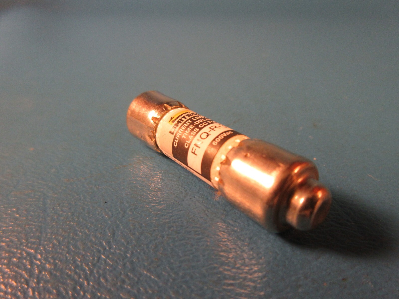 LOT OF 6 BUSSMANN LIMITRON FNQ-R-3, FUSES, 600VAC, 3 AMP
