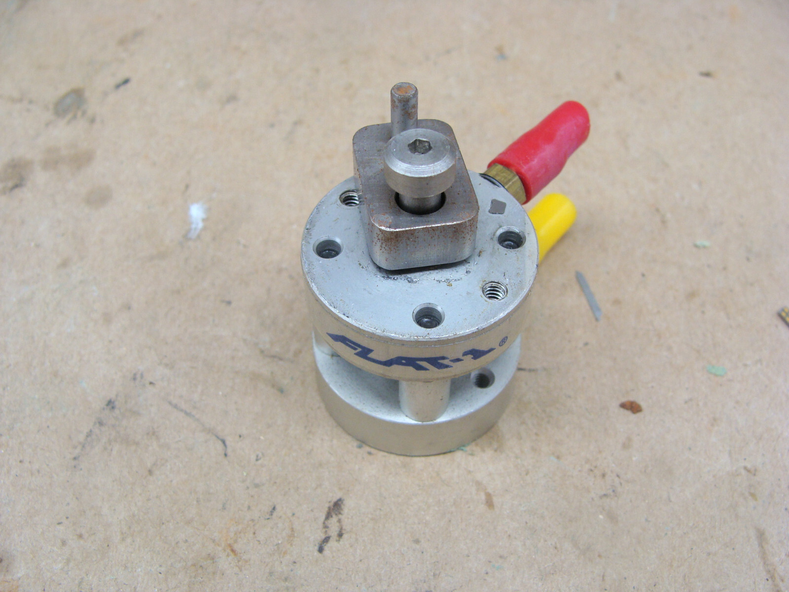 BIMBA FLAT-1 PNEUMATIC CYLINDERS FO-020 .25-3L – – LOT OF 2