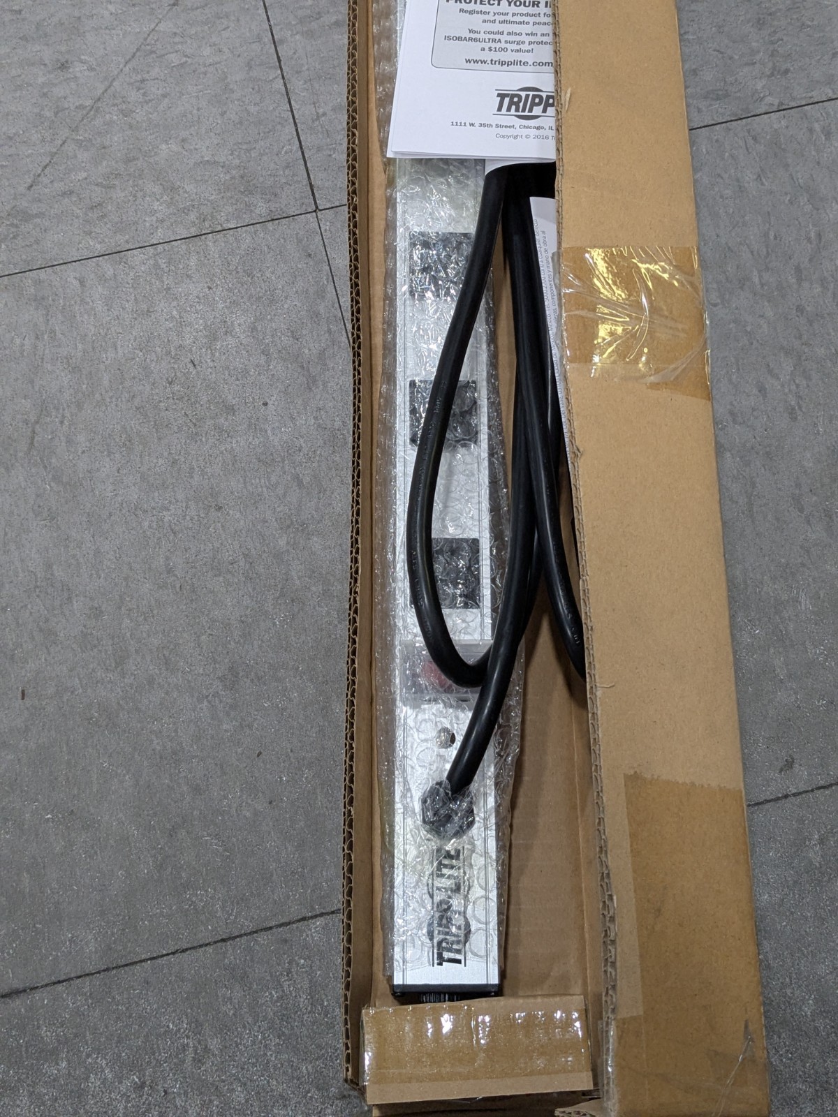 TRIPP-LITE 12 Outlets 120 Volts 15 Amps 15′ Cord Power Outlet Strip PS3612