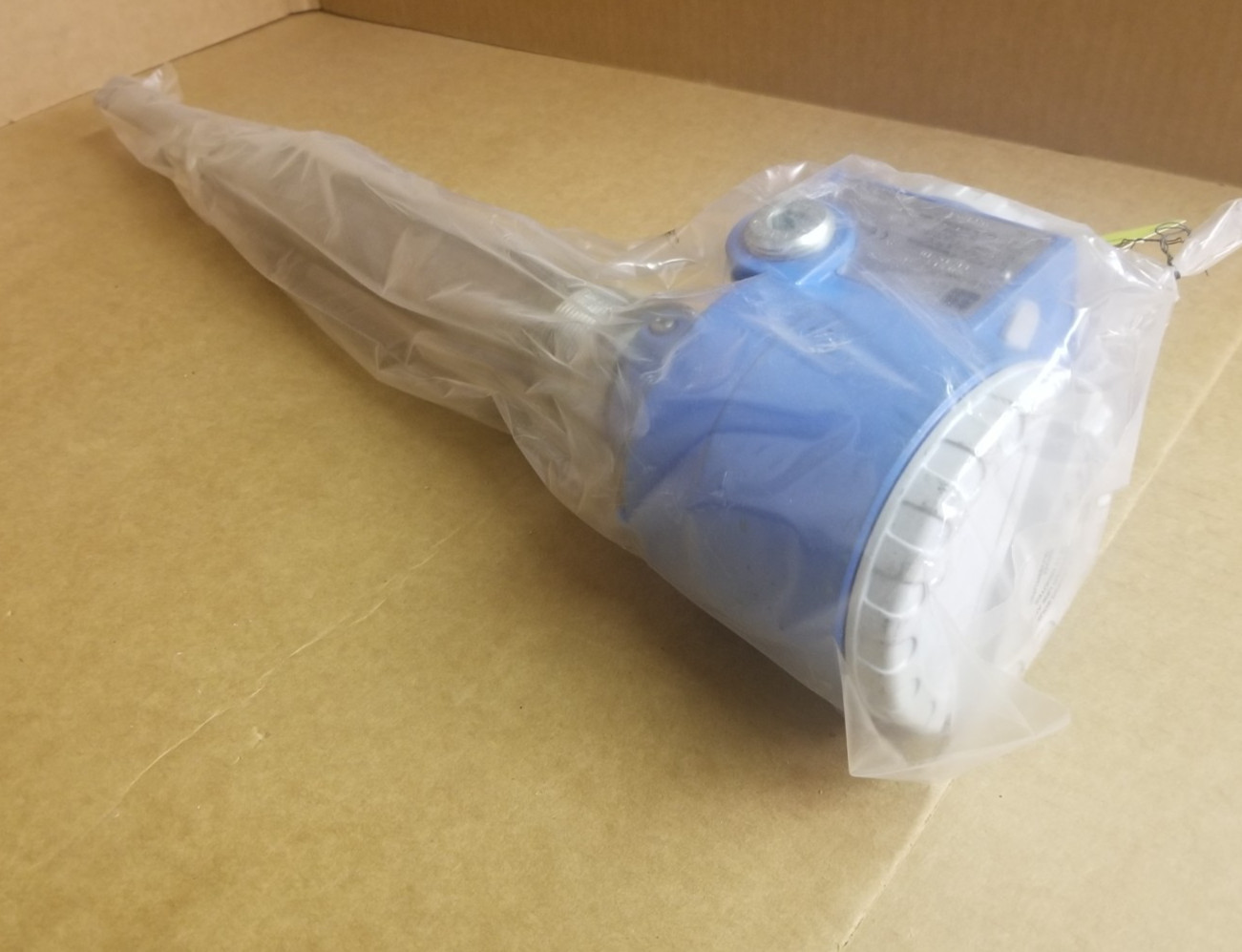 New Open Box Endress+Hauser Soliphant II FTM31D G4KB13 L1 16 IN 52105WVS