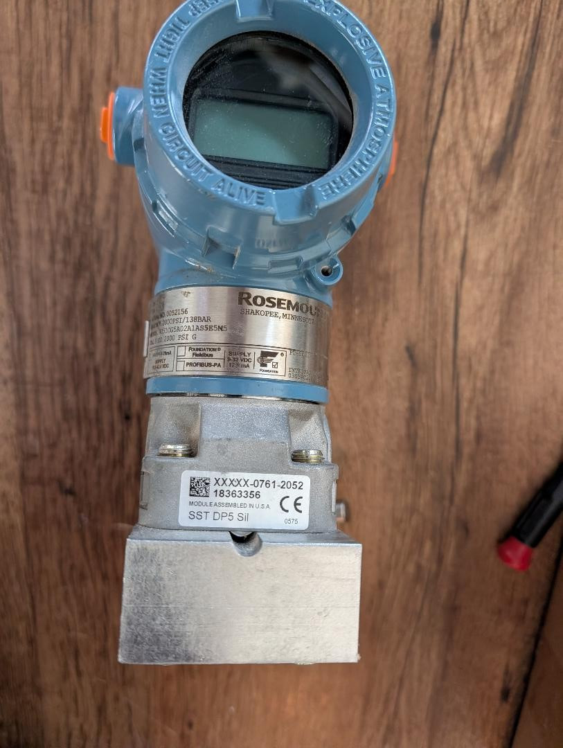 ROSEMOUNT PRESSURE TRANSMITTER , Model 3051CG5A02A1AS5E5M5 2000 psi (C1)