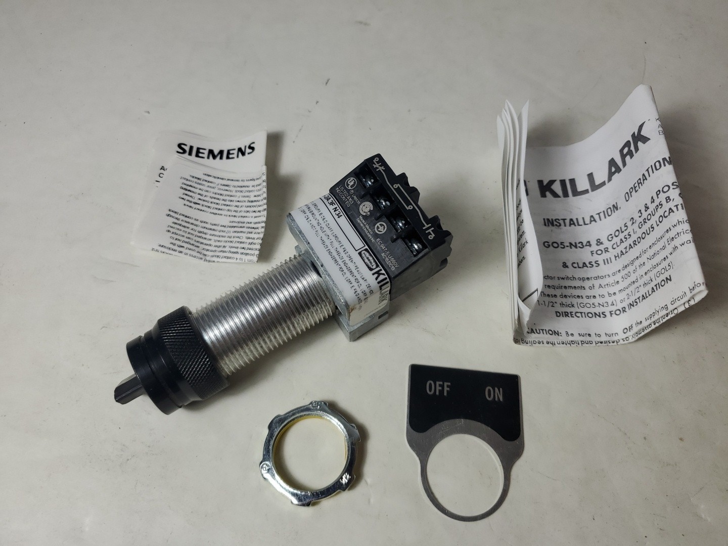 Hubbell Killark GO5-2A3F-N34 Selector Switch Control Operators G052A3FN34