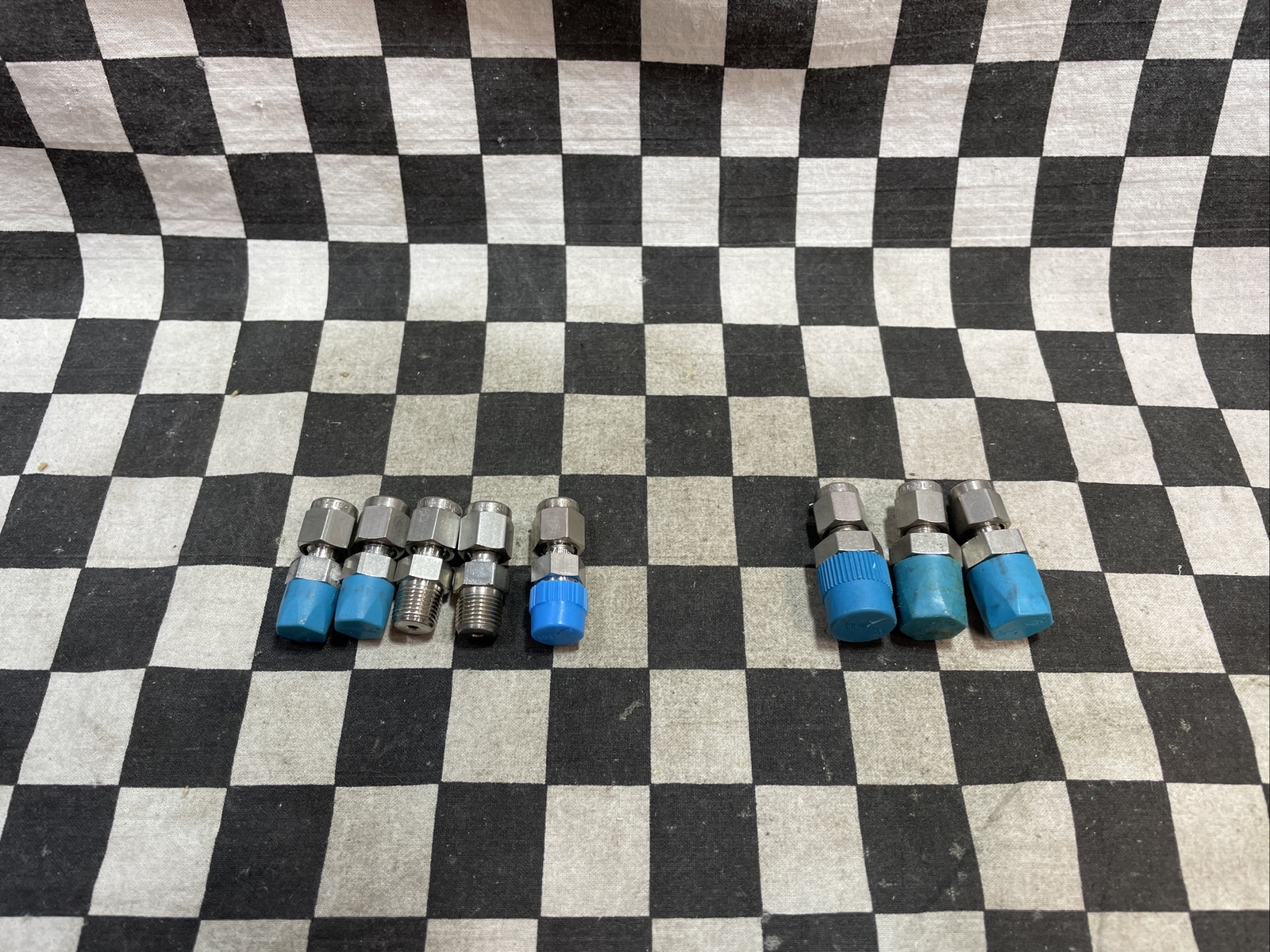 SWAGELOK SS-200-1-2 & SS-200-1-4, MALE ADAPRER, LOT OF 8, SHIPSAMEDAY #1326V28
