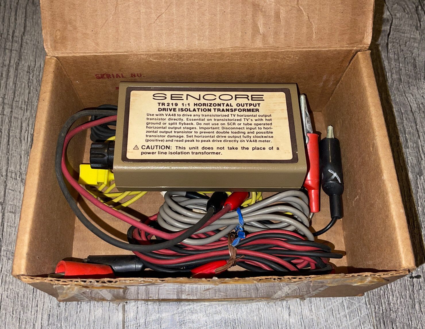 Sencore TR219 1:1 Horizontal Output Drive Isolation Transformer w/ Box & Cables