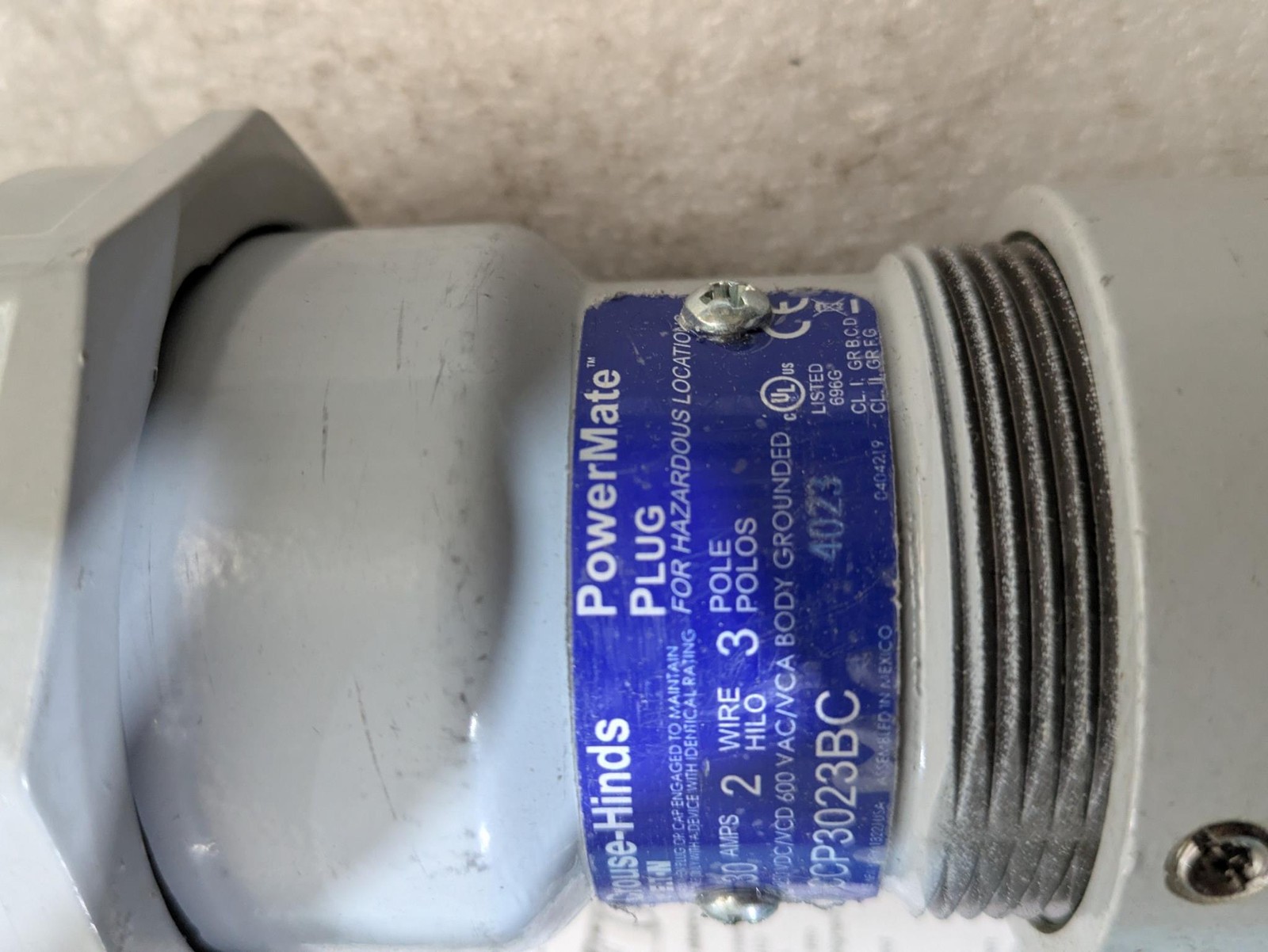 Eaton Crouse-Hinds PowerMate CCP3023BC 30A 600VAC/250VDC 2-Wire 3-Pole Plug