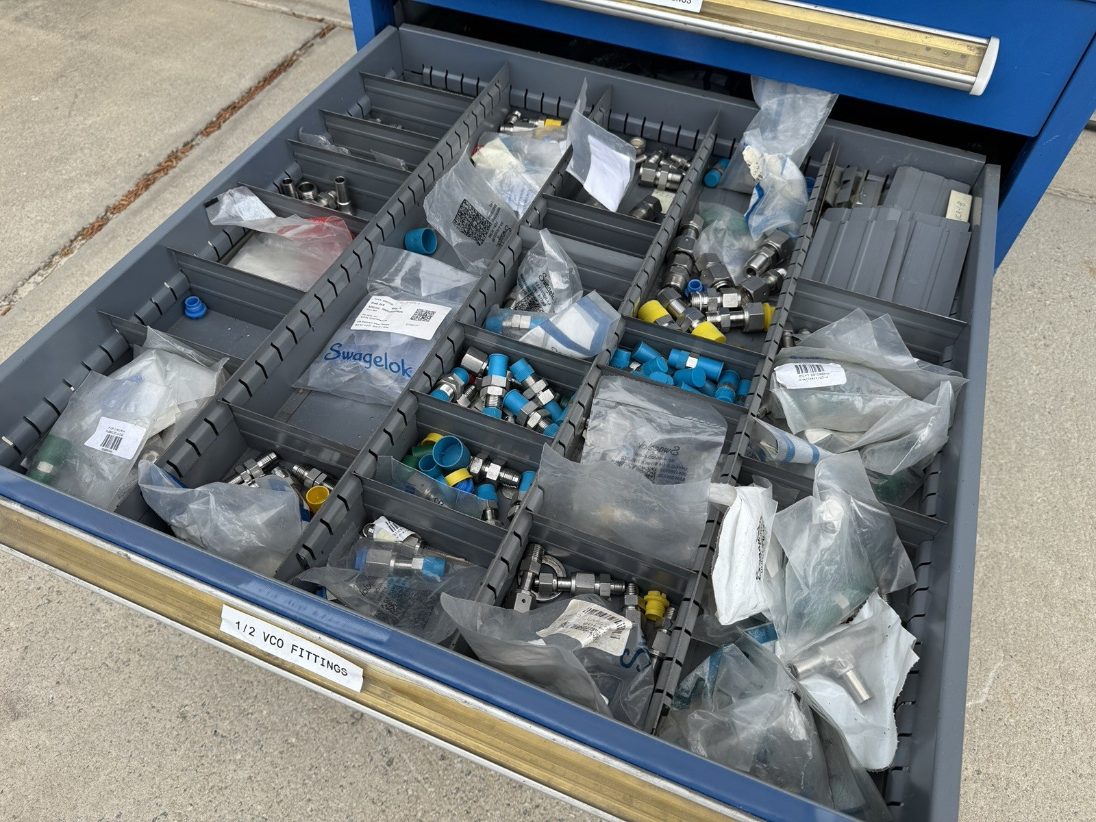 Ham-Let / Swagelok Fittings – 8 Drawer cabinet included (1000+ Pieces Estimated)