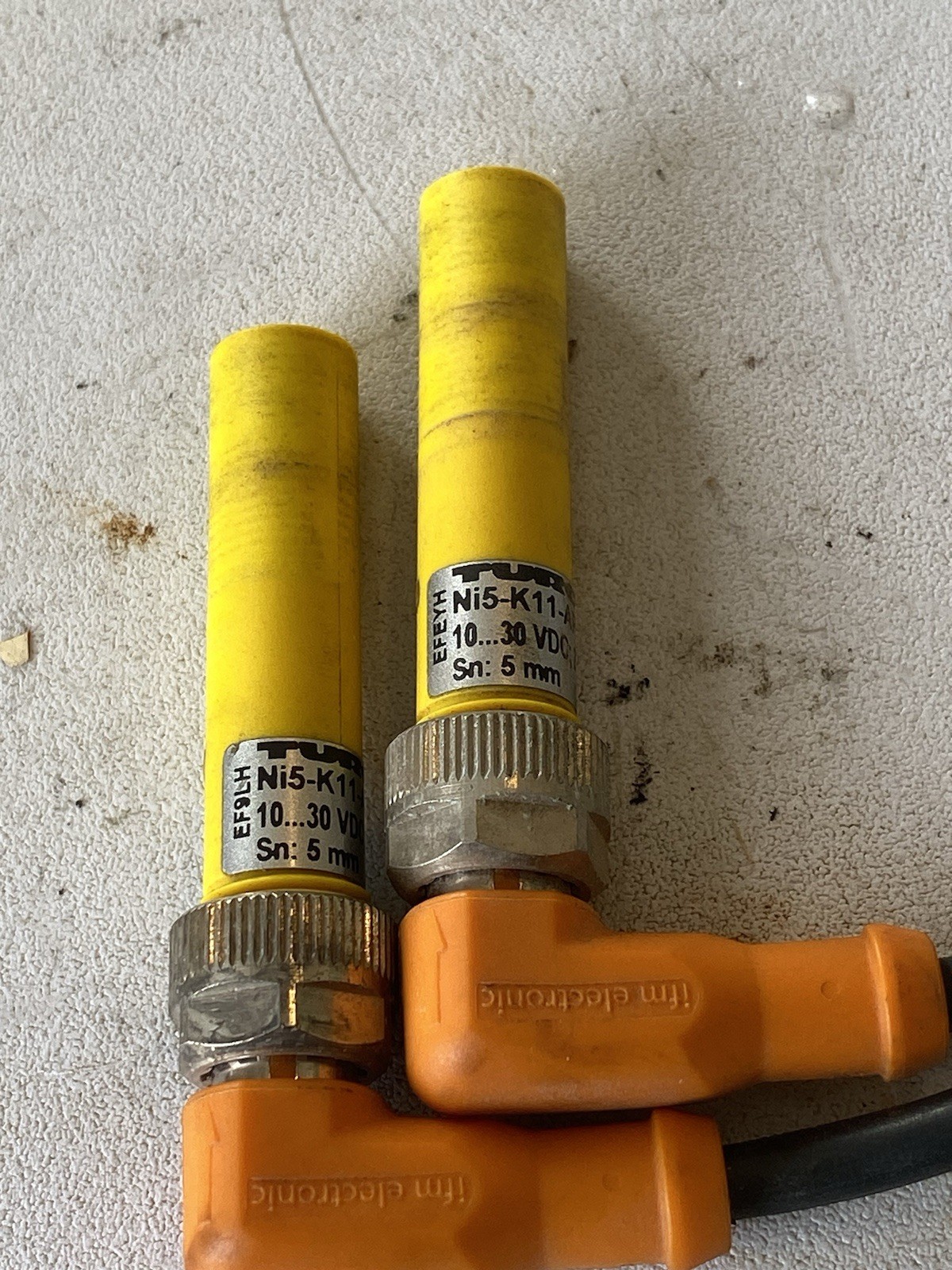 Lot Of 2 TURCK Ni5-K11-AP6X-H1141 Proximity Sensor With Connectors