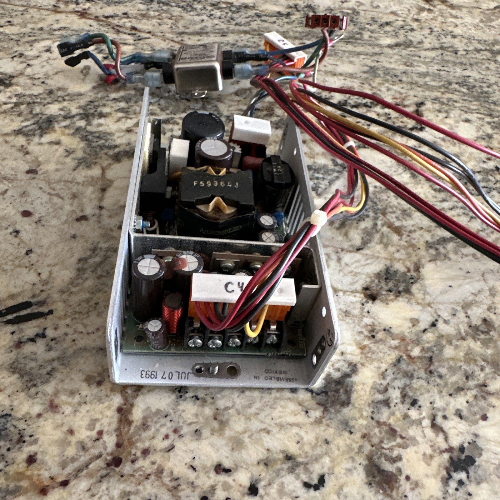 POWER ONE MAP55-4002 SWITCHING POWER SUPPLY REV AM3 INPUT 100/240V 50/60 HZ 2A