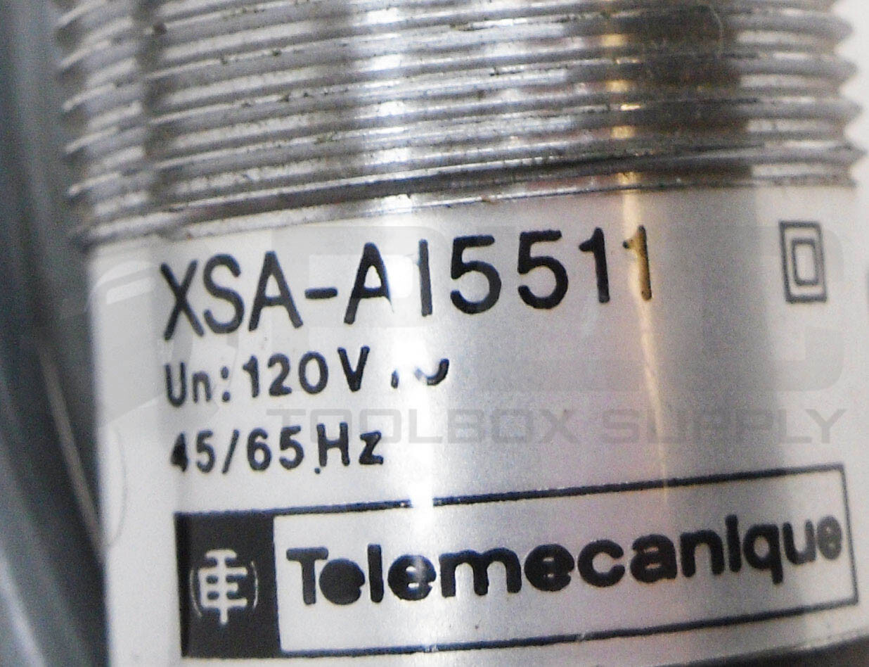 NEW TELEMECANIQUE XSA-A15511 PROXIMITY SWITH 120V 45-65HZ *READ*
