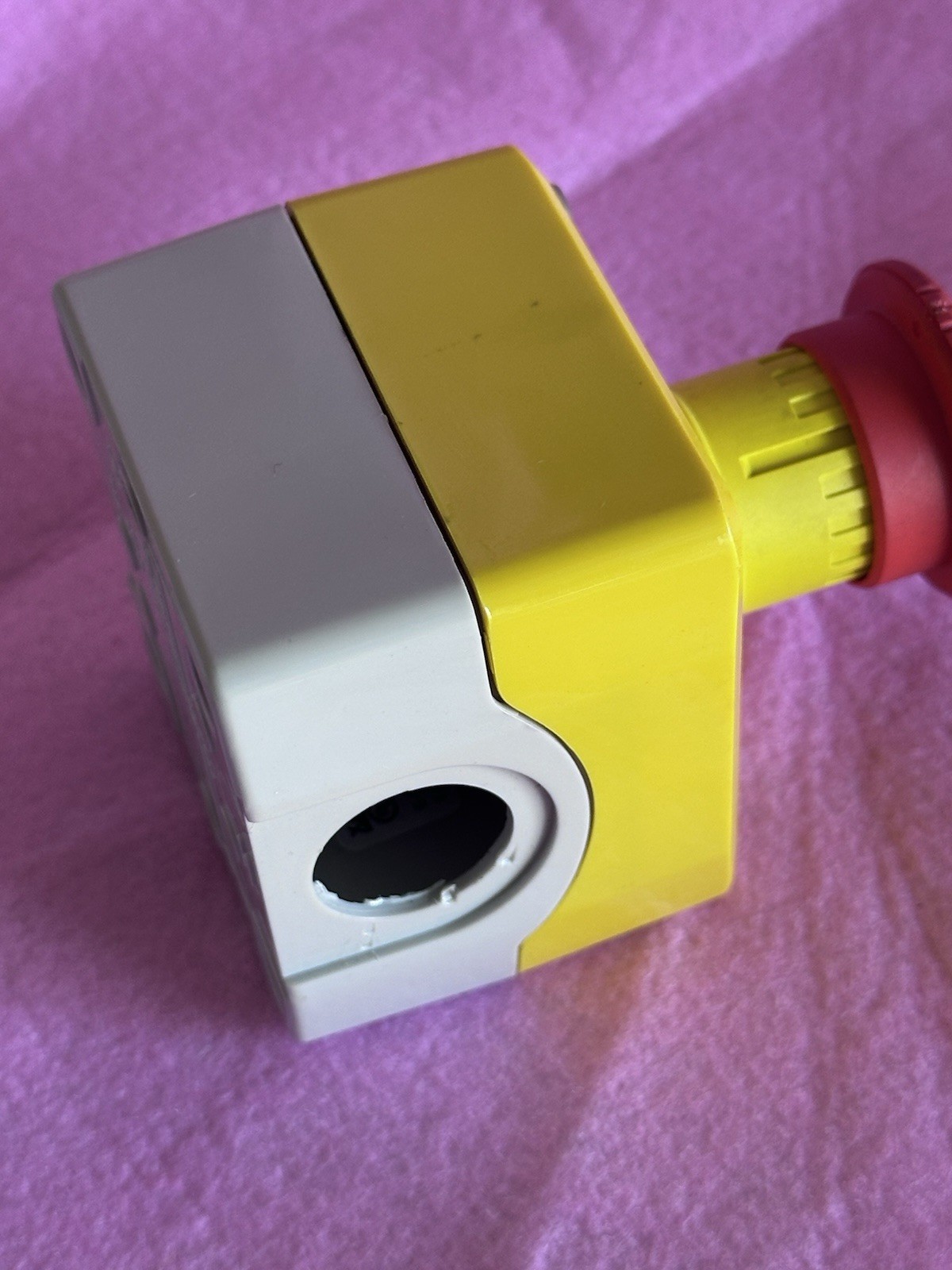 Schneider Electric Push Button Control Box XALK178GH7