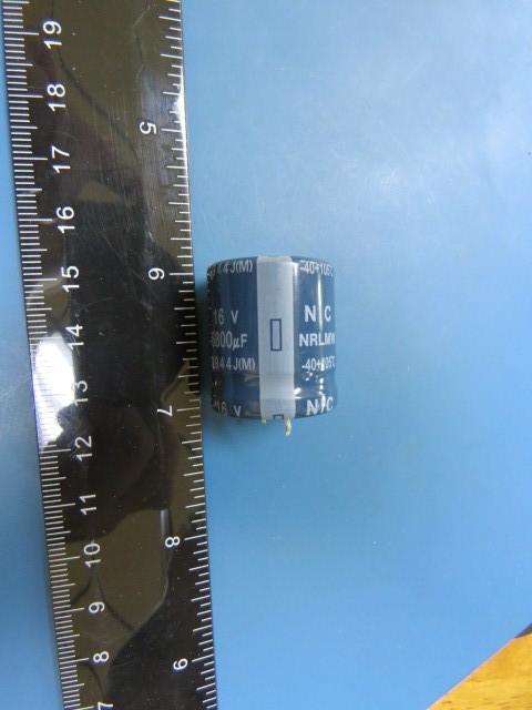 NIC COMPONENTS CORP NRLMW682M16V22X25(4MMLL)F Qty of 5 per Lot 6800 MFD 16V +/-