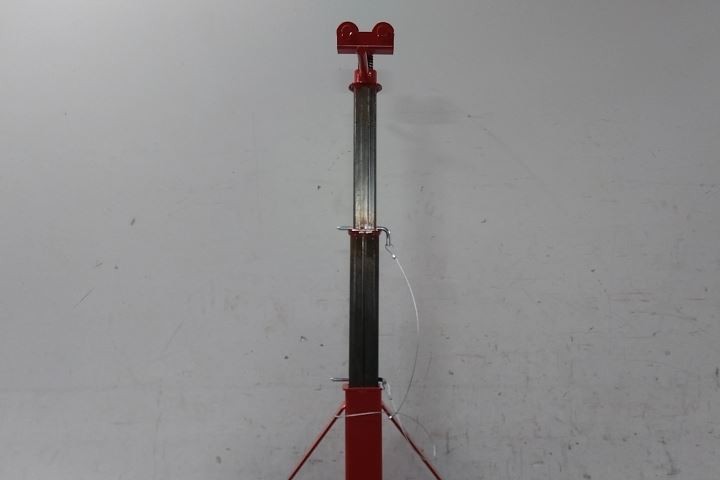 Gardner Bender TRJ-96 2500 Lb Max Capacity Red Steel Telescoping Reel Jack