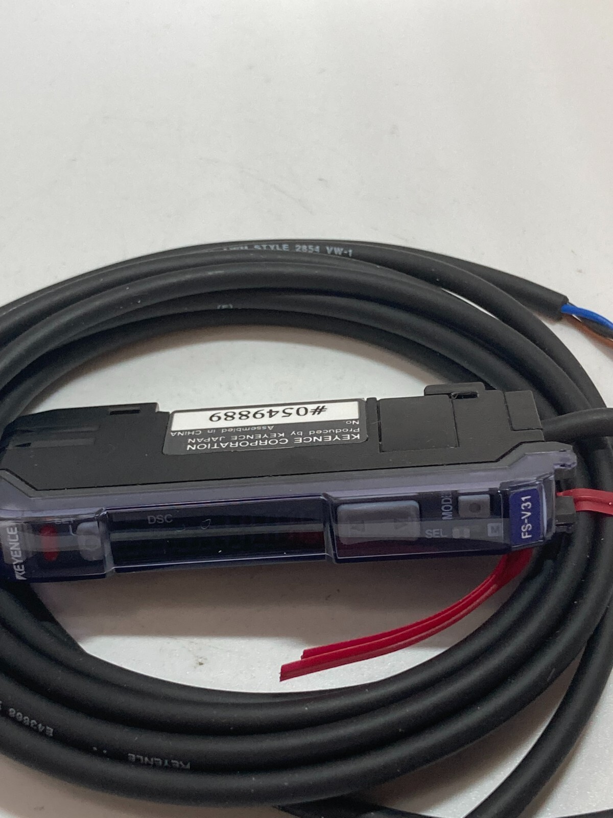 KEYENCE FS-V31 FIBER AMPLIFIER CABLE TYPE NPN LED 12-24VDC NNB