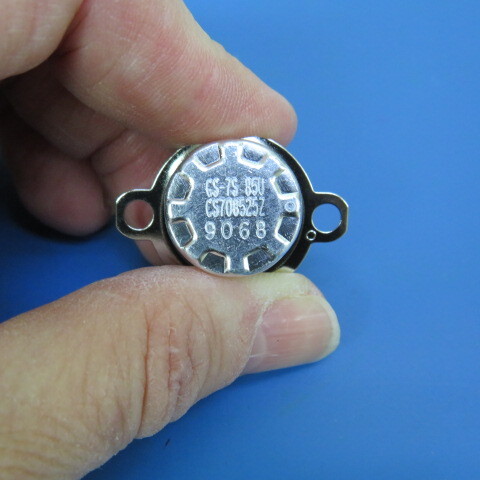 CANTHERM CS708525Z Qty of 20 per Lot THERMOSTAT 85 DEG C N/C FASTON