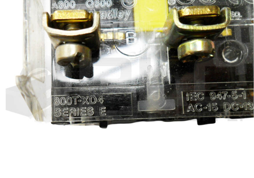 ALLEN BRADLEY 800T-FXQ24RA1 /T PUSH BUTTON W/ (3) 800T-XD4 /E W/ 800T-XAI /E