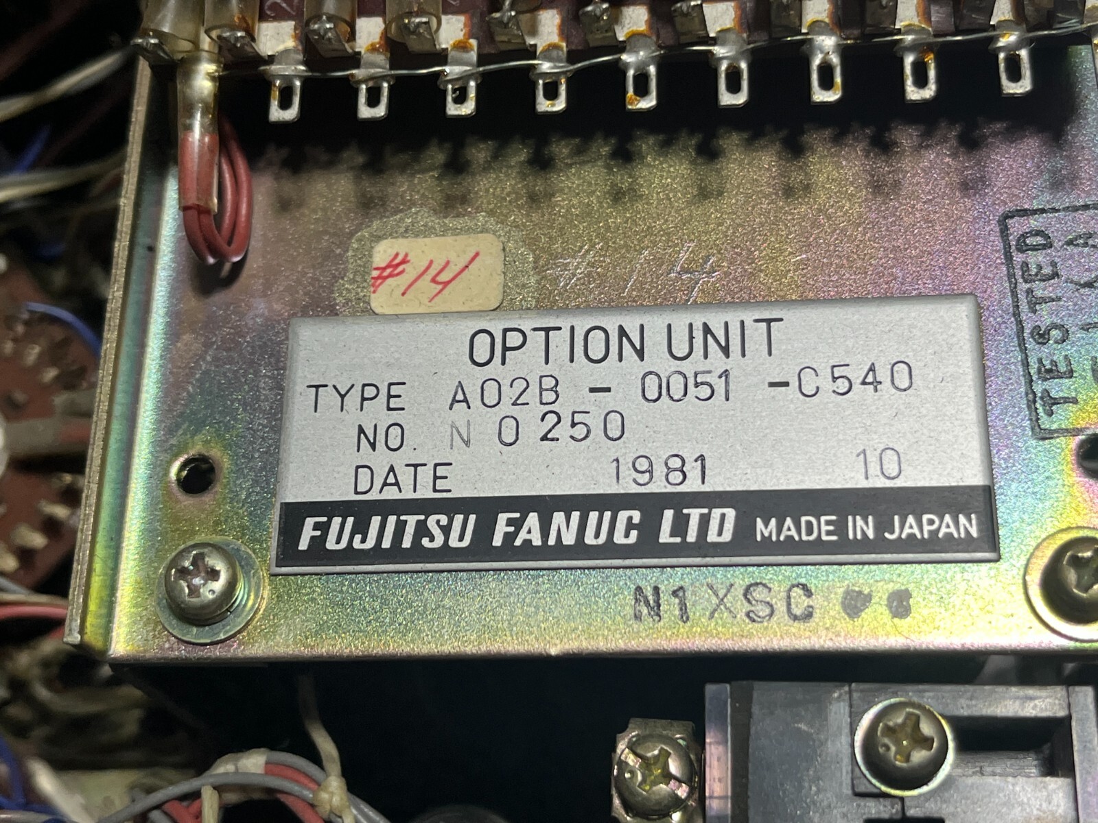 FANUC SYSTEM 6T MDI/CRT UNIT A02B-0051-C012 W/ A61L-0001-0072 & A20B-0007-0030
