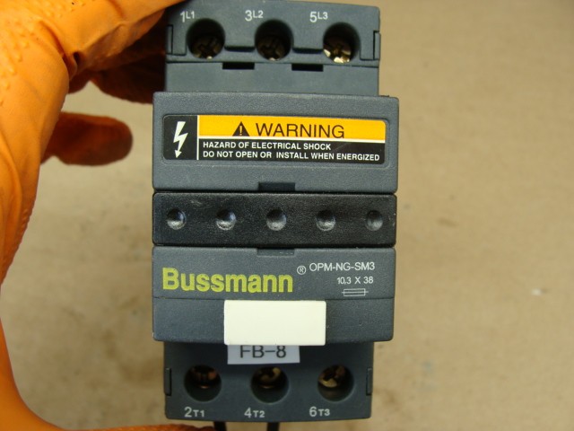 BUSSMANN OPM-NG-SM3 FUSE HOLDER 600V 30A 200kA