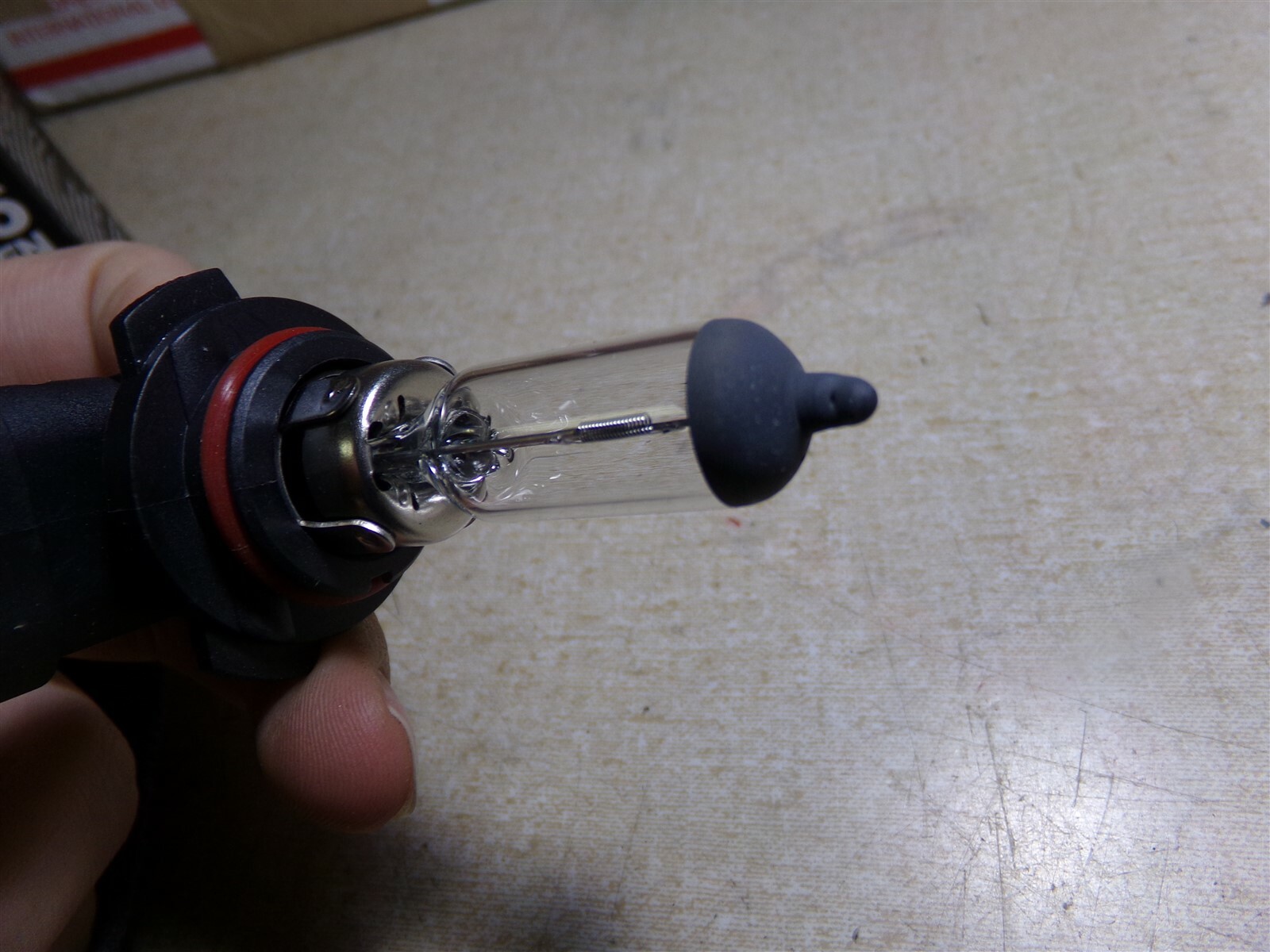 NEW AGS 9006 Headlight Bulb 12V 55W AB-9006 *FREE SHIPPING*