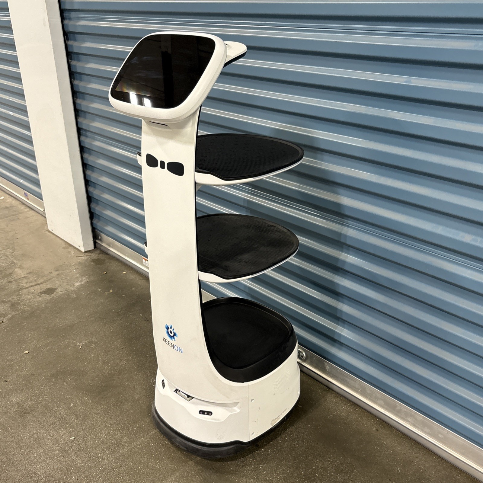 Keenon Dinerbot T8 – Personal Assistant Service Robot