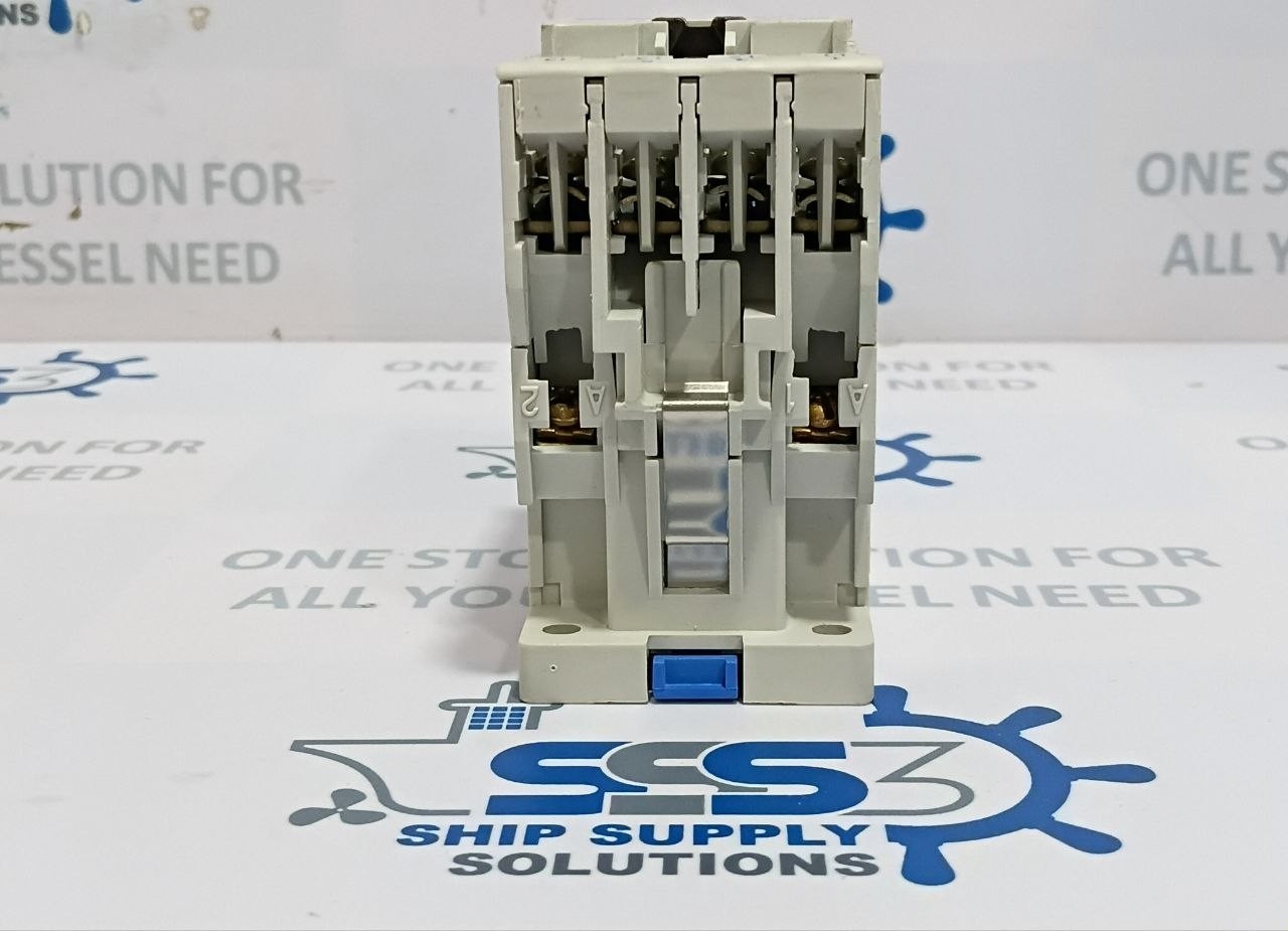 Eaton / Cutler-Hammer CE15ANS3 3-Pole Contactor Coil Voltage 110V 50Hz 120V 60Hz