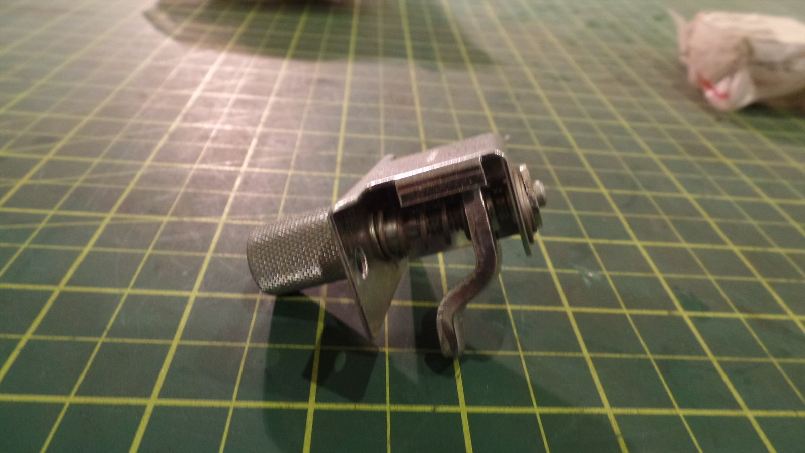 TEREX AERIAL OEM ADJUSTABLE GRIP LATCH ASSEMBLY 02-160121, 160121, 29TO101 N.O.S
