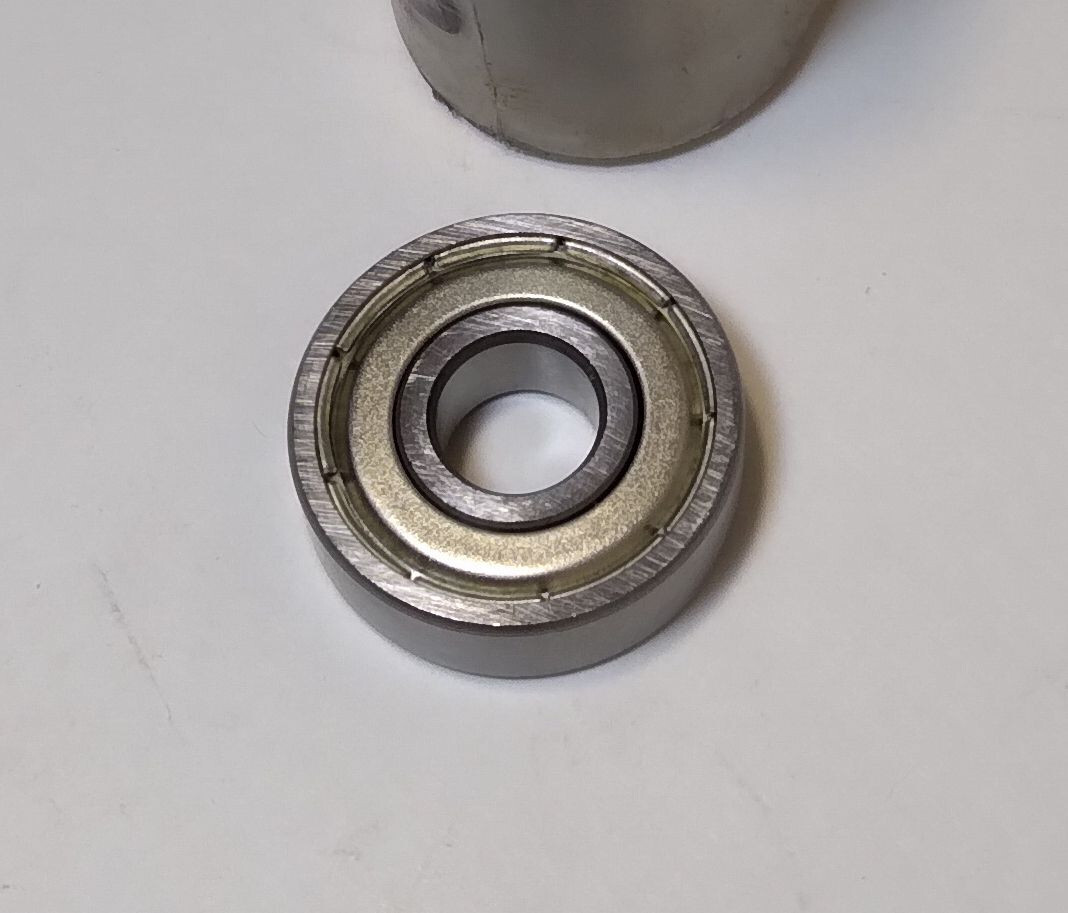 10 NEW UNBRANDED 608ZZ MINI SHIELDED BALL BEARINGS NIB ***MAKE OFFER***