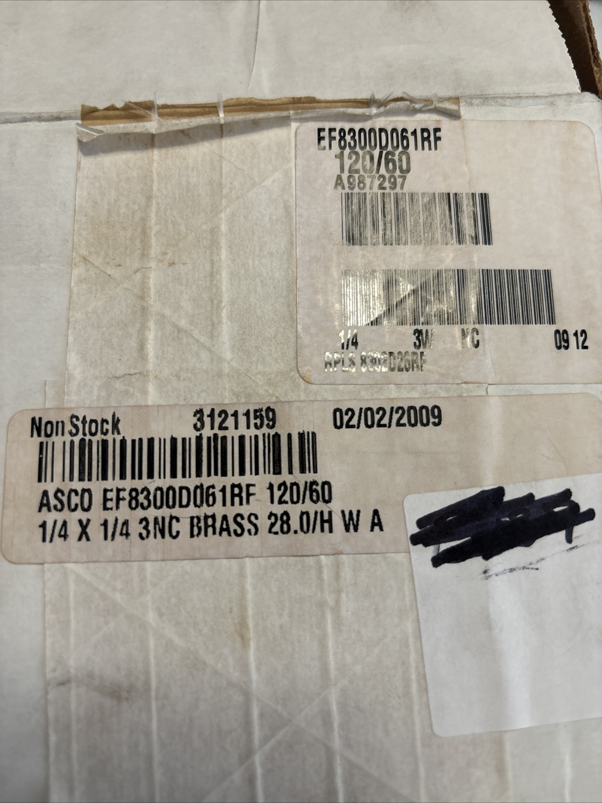 ASCO , EF8300D061RF , SOLENOID VALVE, 1/4″ FNPT , new In An Open Box NOS