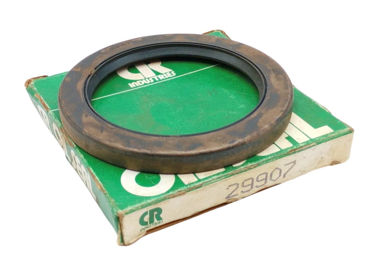 Chicago Rawhide 29907 Double Lip Oil Seal 3.00″ x 4.003″ x 0.375″ NBR Lip