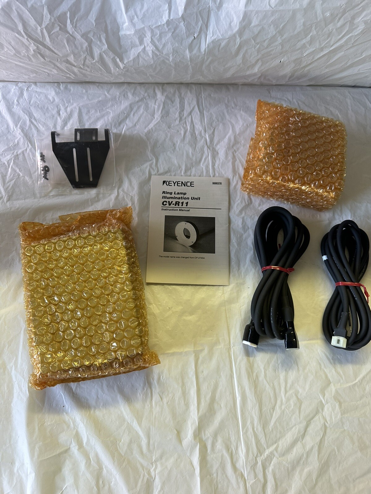 New Keyence CV-R11 Power Supply with Lamp