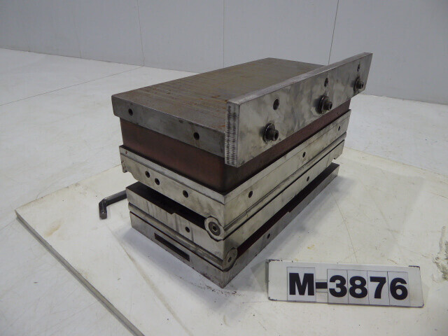 Suburban Tool Model MC-612-FP-S2 Fine Pole Magnetic Compound Sine Plate M3876
