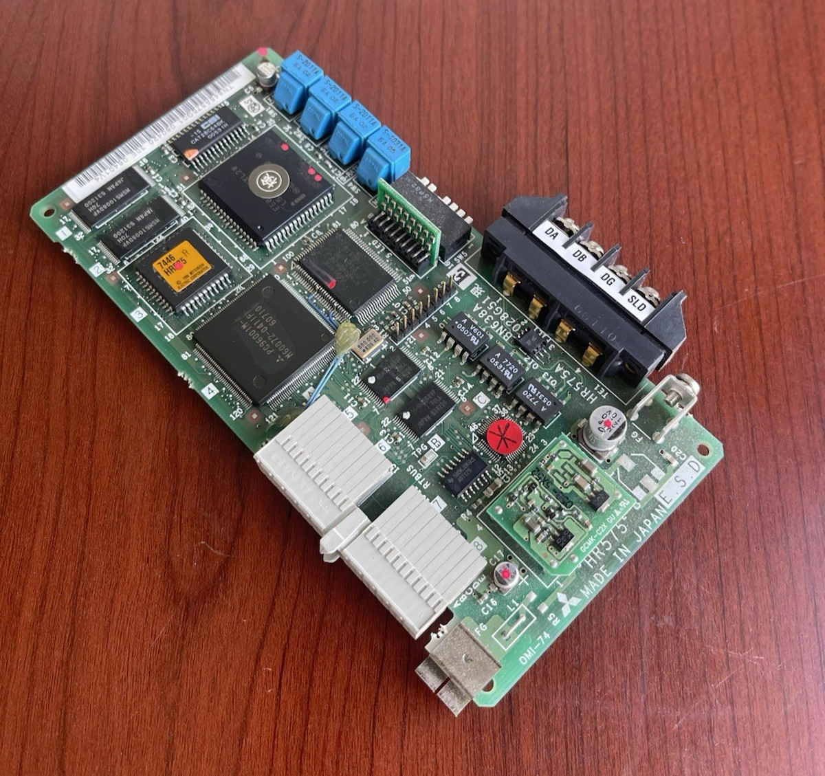 Mitsubishi CC-LINK HR575A BN638A028G51 (MELFA CR2b-574)