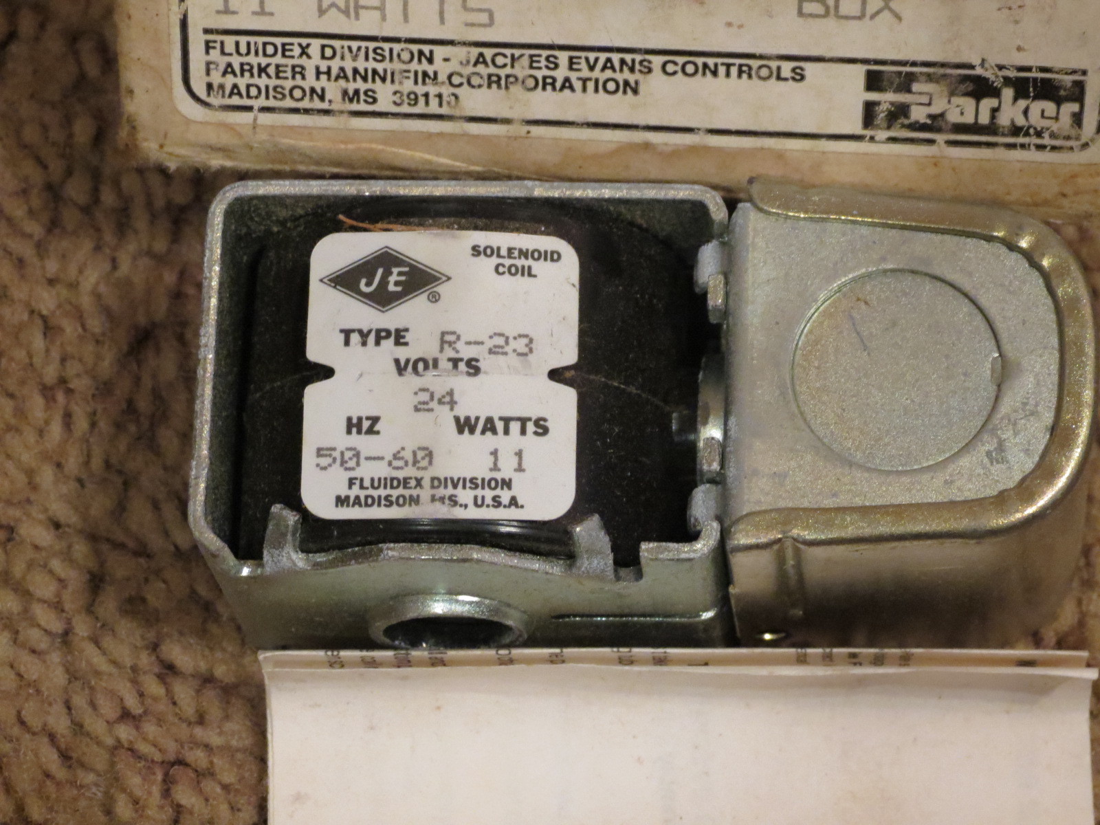 PARKER JE NORMALLY CLOSED COIL ASSEMBLY R-23 JUNCTION BOX NEW OLD STOCK​