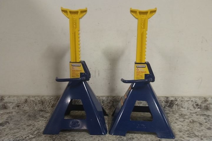 Hein-Werner HW93506 2 Pk 6 Ton Load Cap 25-1/4 In Max Extended H Vehicle Stand