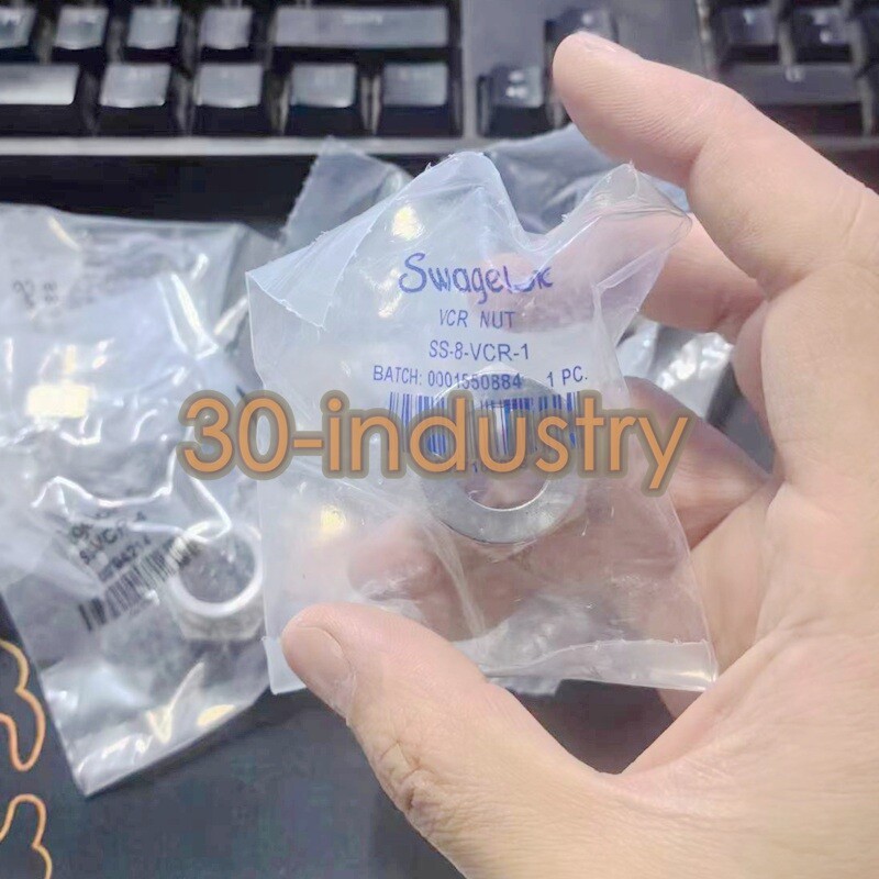QTY:1 New For Stainless Steel Connector Fitting SS-8-VCR-1 Nut