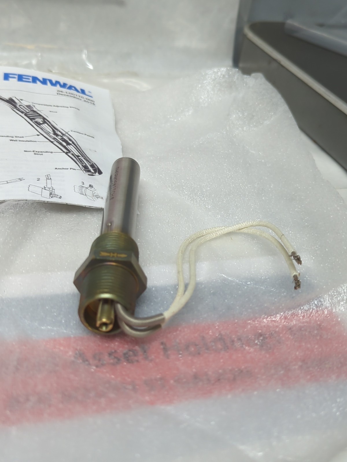 KIDDE-FENWELL,01-018023-000,THERMOSTAT CONTROL 10A 250VAC/5A 240VAC NOS