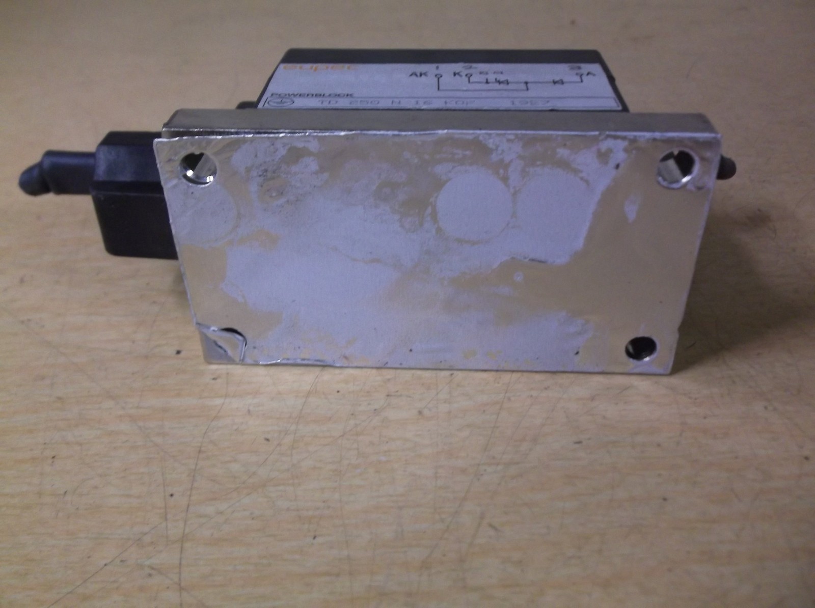 Eupec PowerBlock TD 250 N16 K0F 19E7 Power Supply Module, with 3 Screws