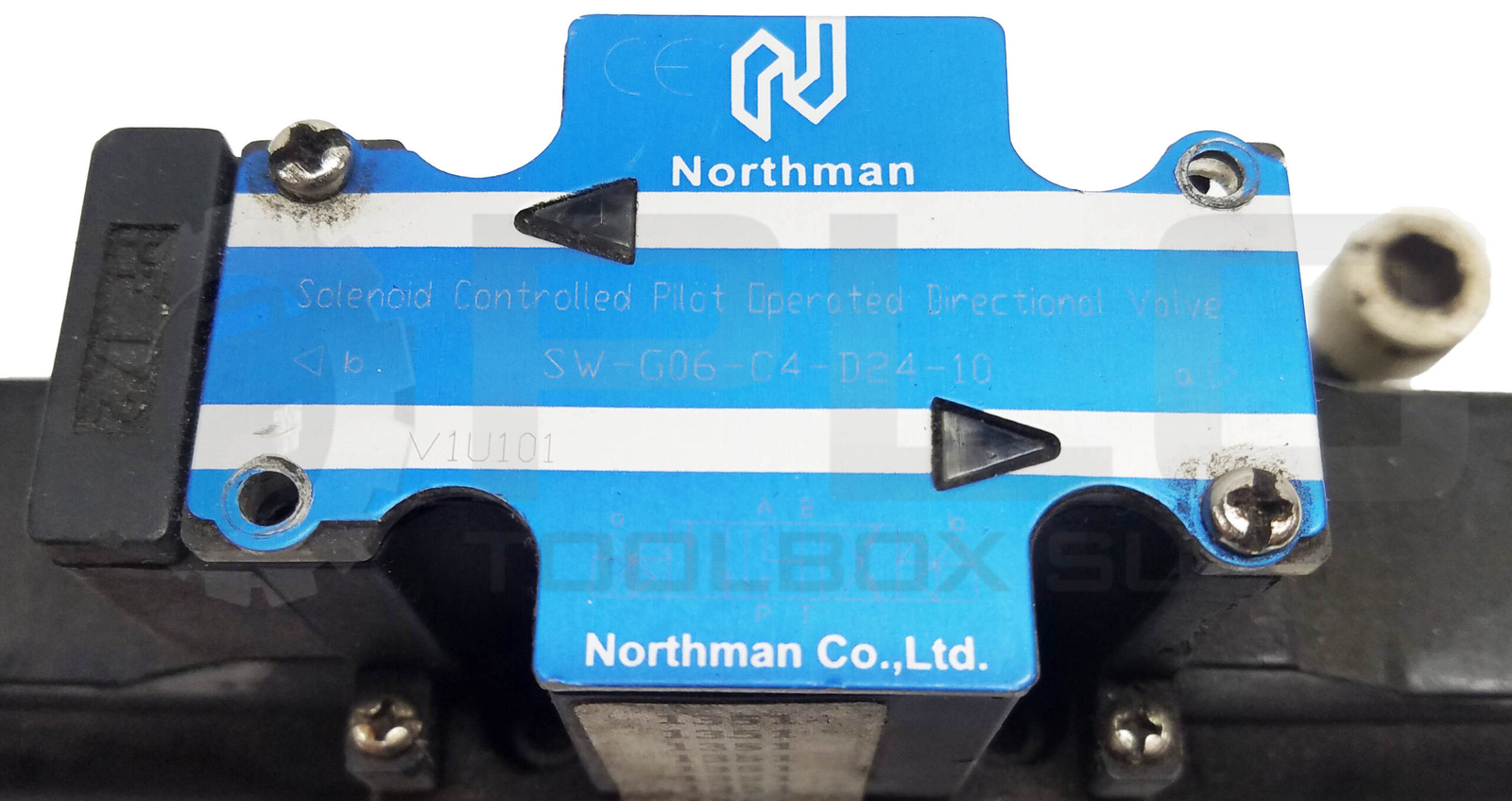 NORTHMAN SW-G06-C4-D24-10 SOLENOID DIRECTIONAL VALVE w/ MT-02W-K-30 & BASE