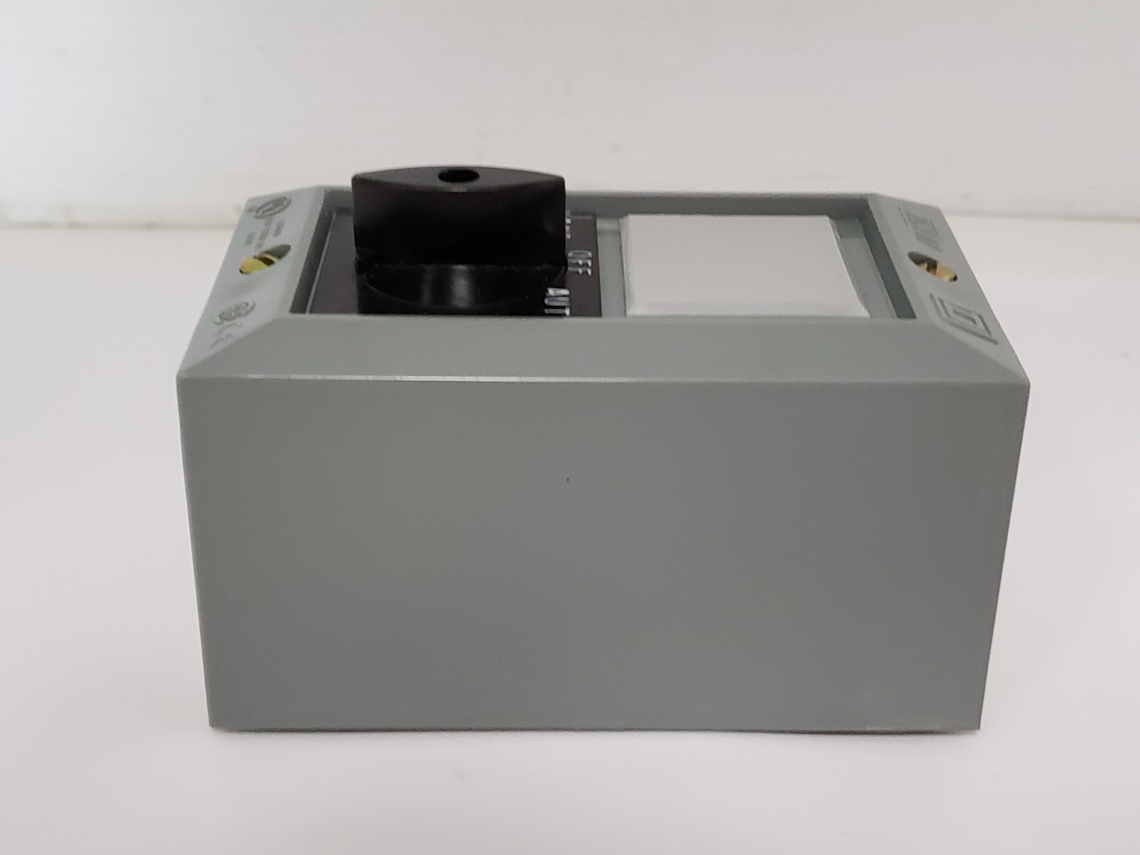 SQUARE D 9001-BG112 PUSHBUTTON CONTROL STATION HAND/OFF/AUTO SERIES A NIB