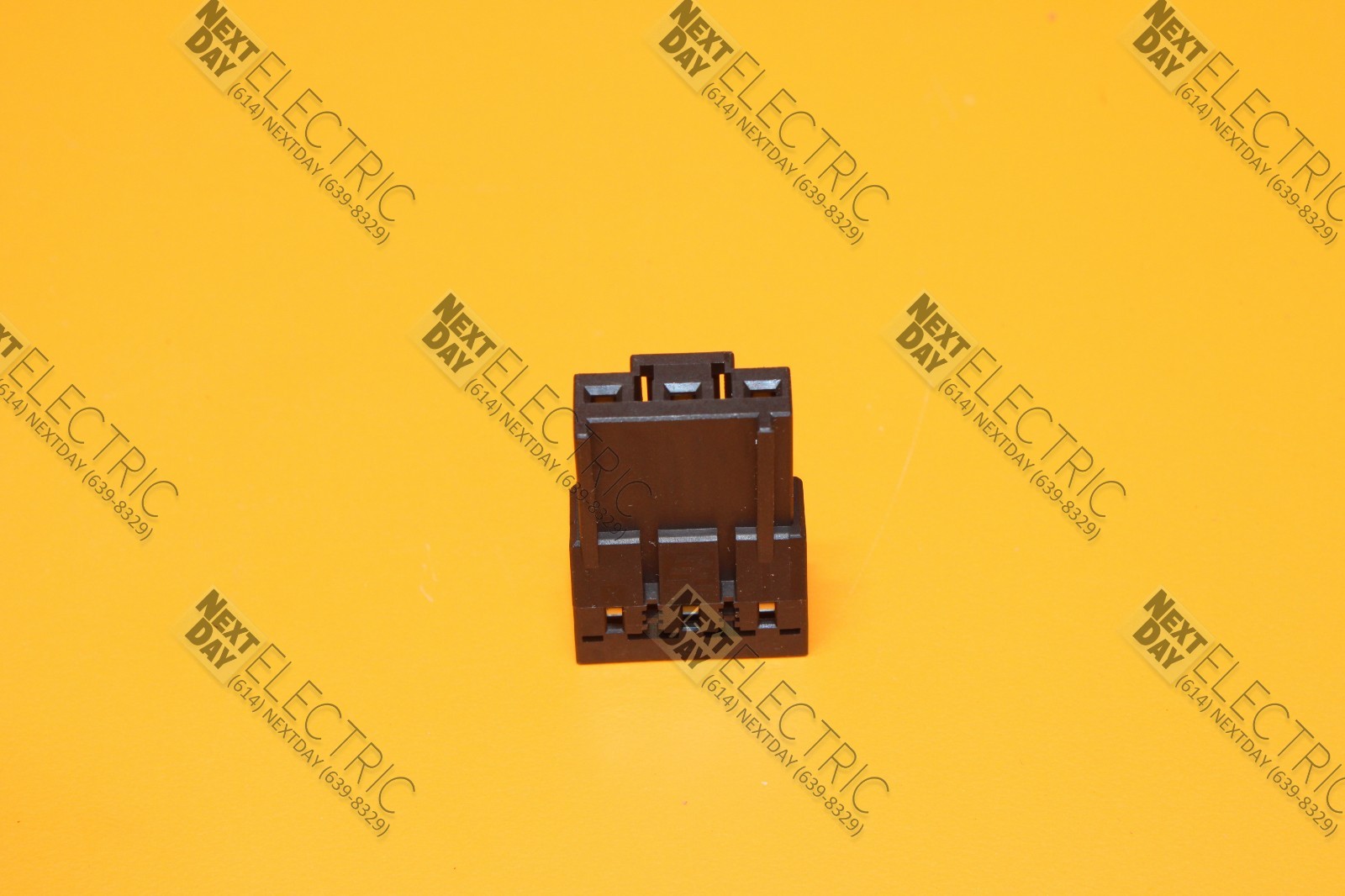 TE Connectivity, 1-2013522-3, Yaskawa 160835-1 Connector Socket Female Plug amp